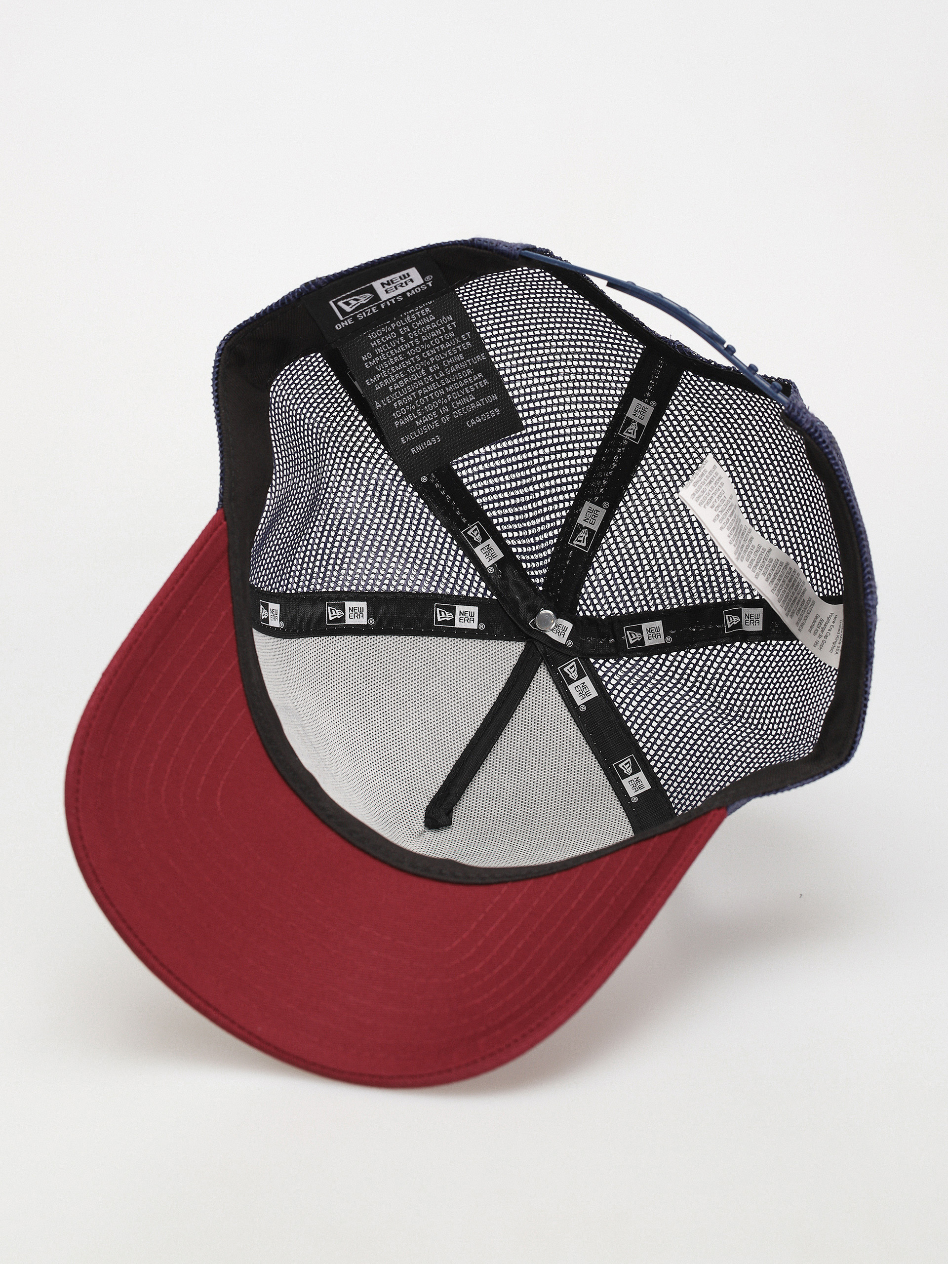 Kšiltovka  New Era Patch Trucker (cardinal/navy)