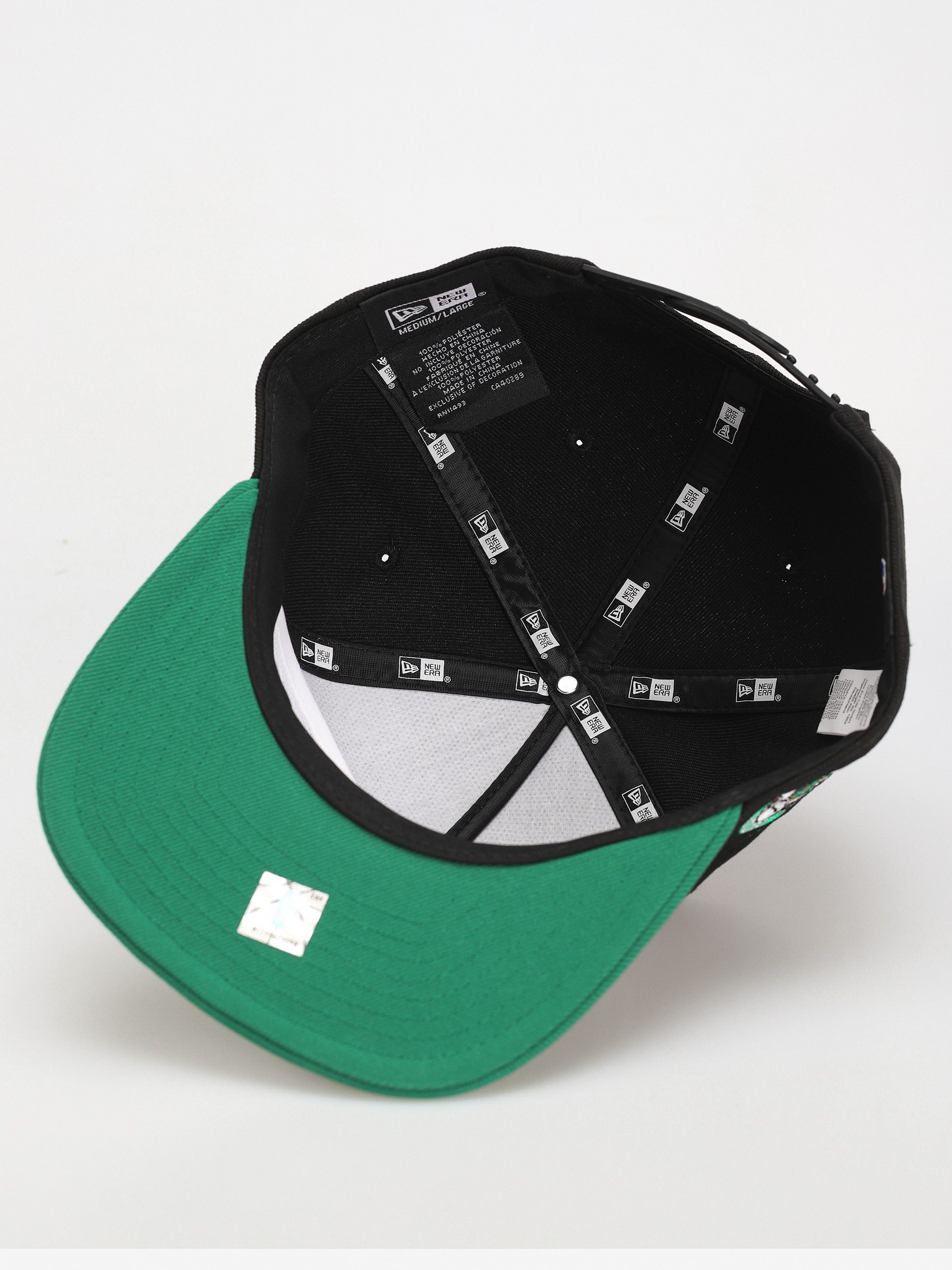 Kšiltovka  New Era NBA Golfer Boston Celtics (black/green)
