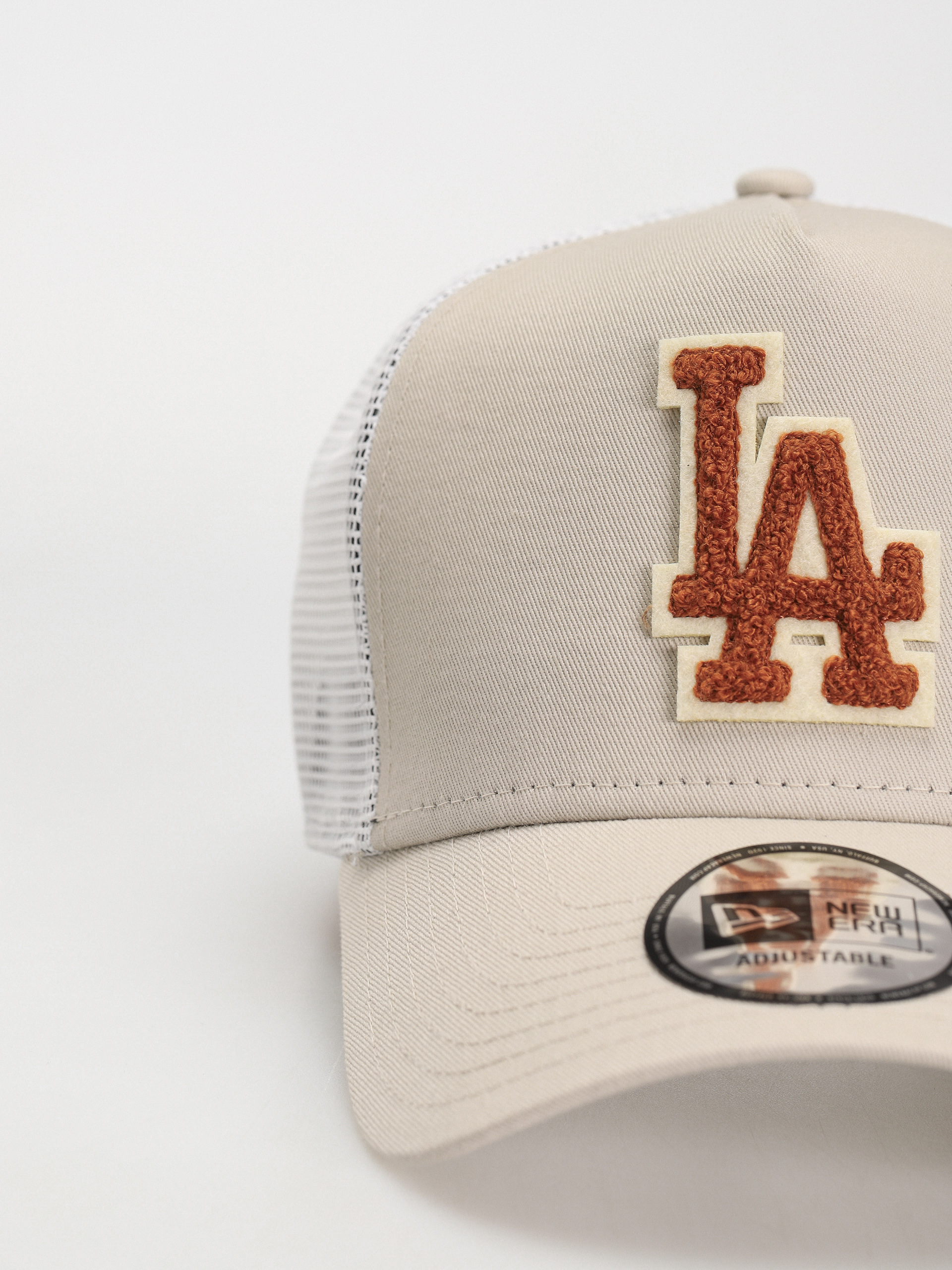 Kšiltovka  New Era Boucle Trucker Los Angeles Dodgers (stone)