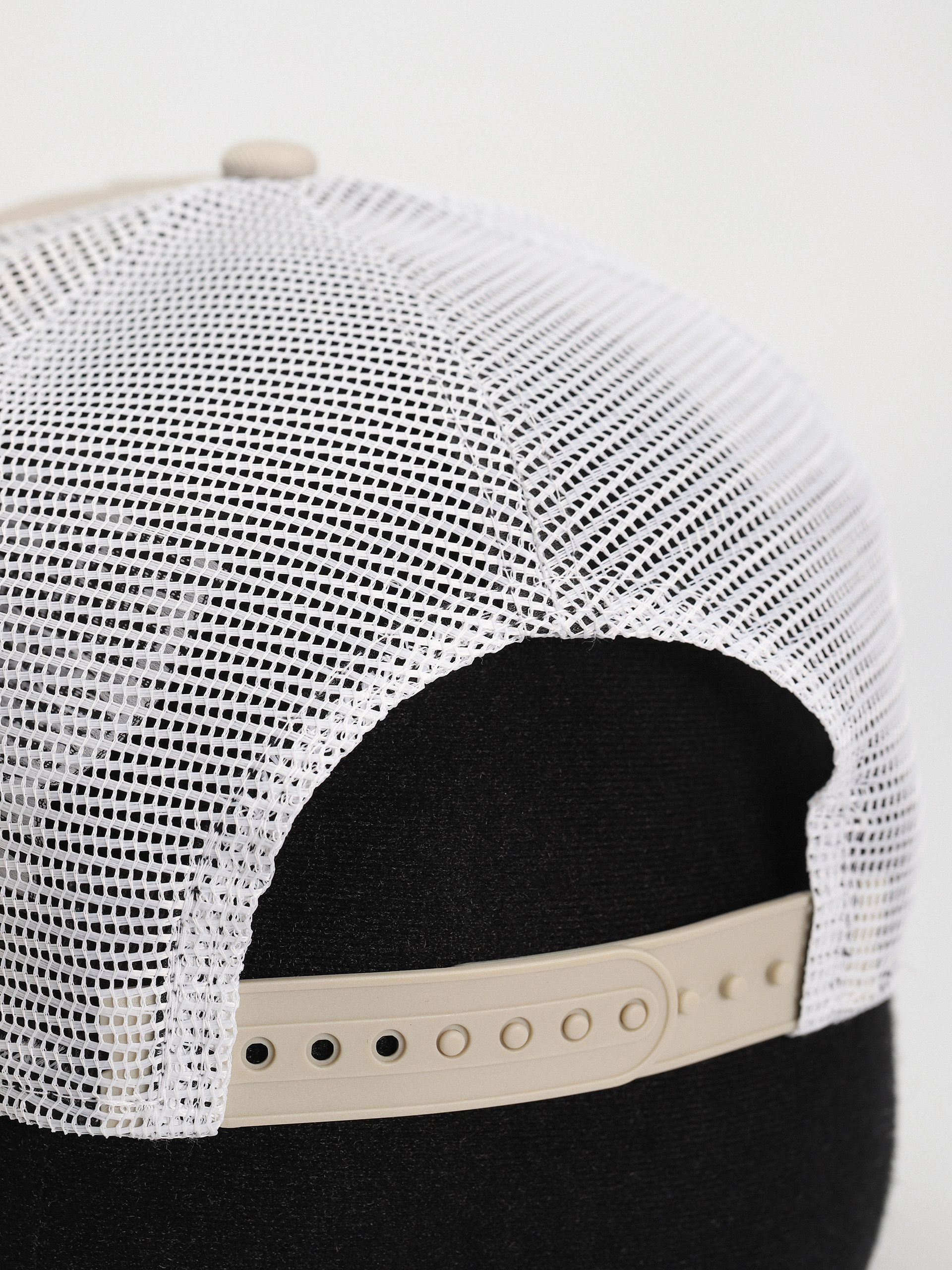 Kšiltovka  New Era Boucle Trucker Los Angeles Dodgers (stone)