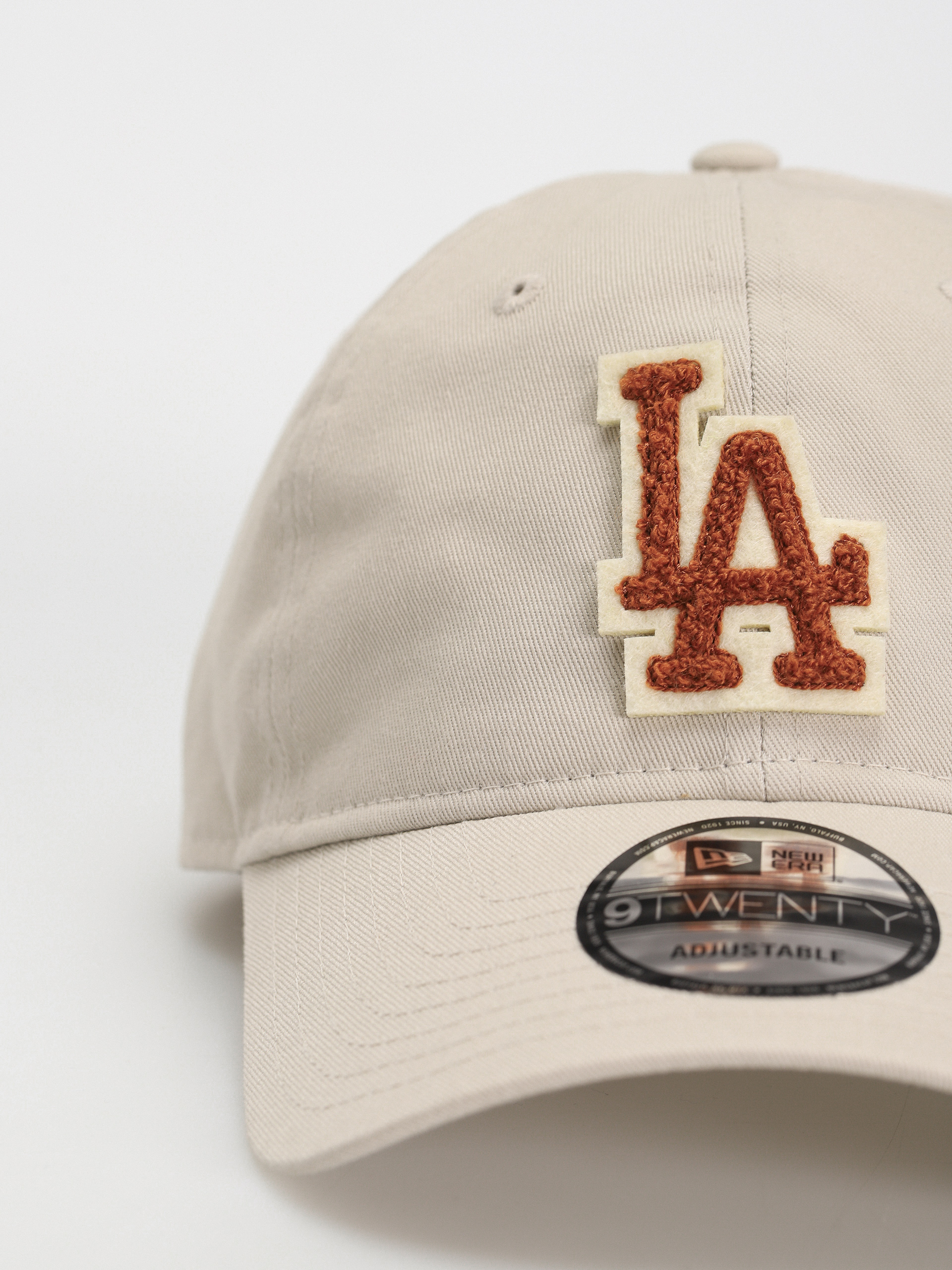 Kšiltovka  New Era Boucle 9Twenty Los Angeles Dodgers (stone)