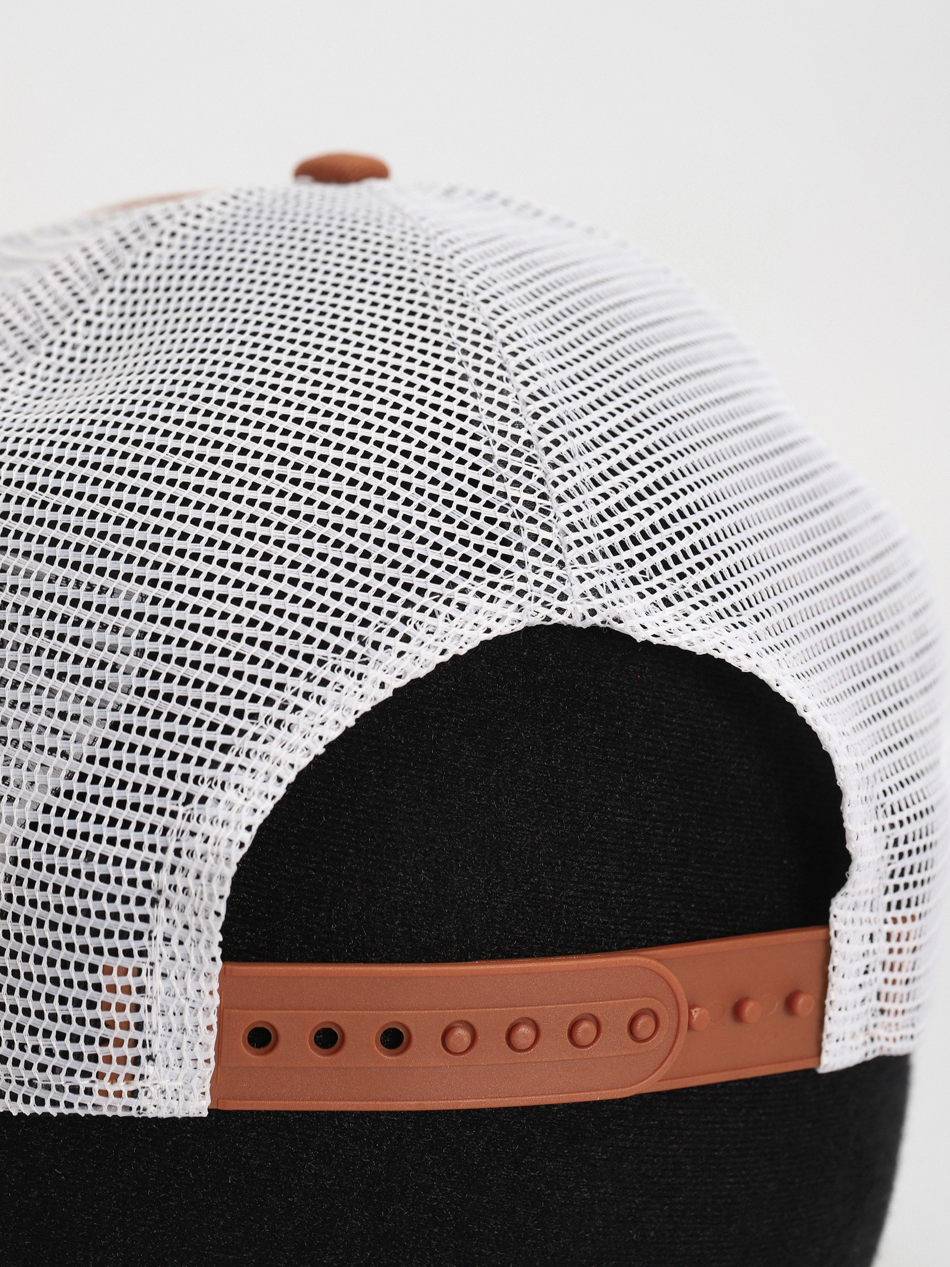 Kšiltovka  New Era Boucle Trucker Okland Atheltics (brown)