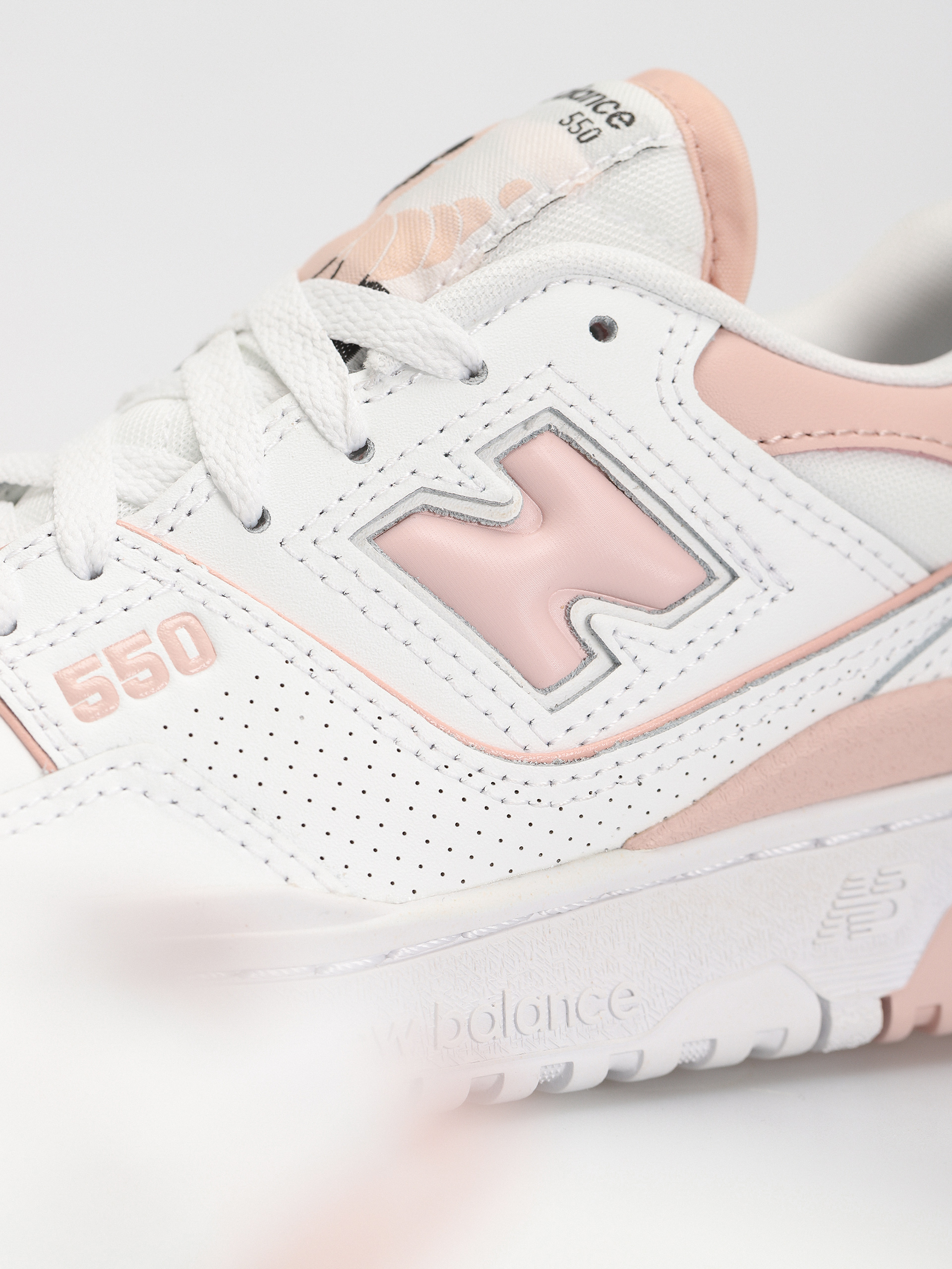 Boty New Balance 550 Wmn (white pink sand)