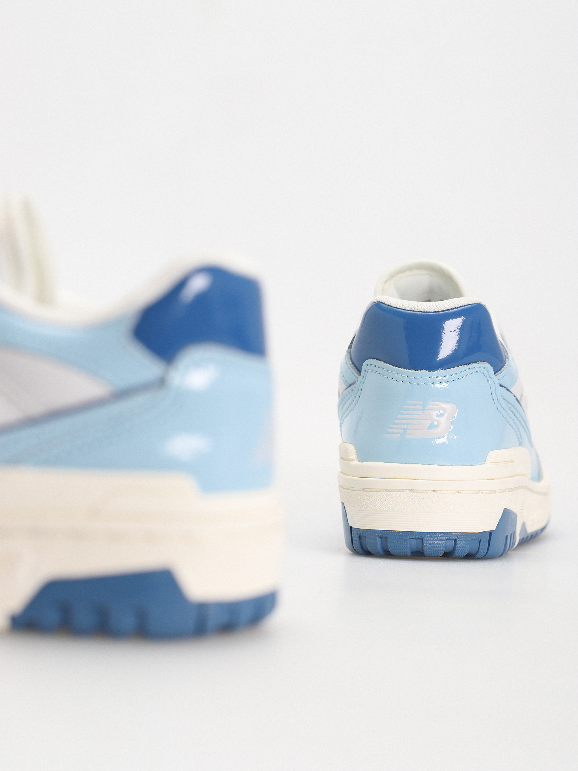 Boty New Balance 550 (chrome blue patent)