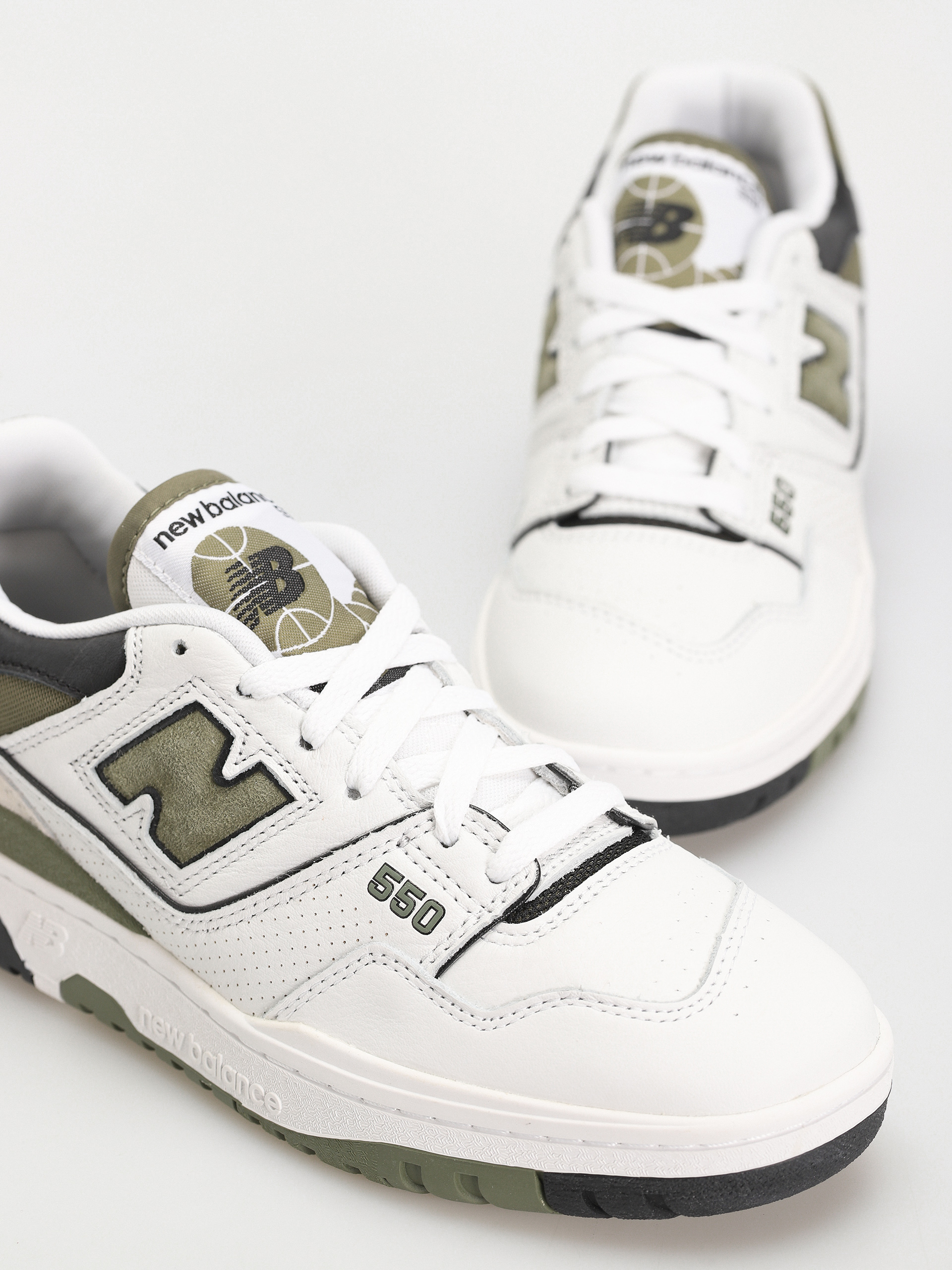 Boty New Balance 550 (white dark olivine)