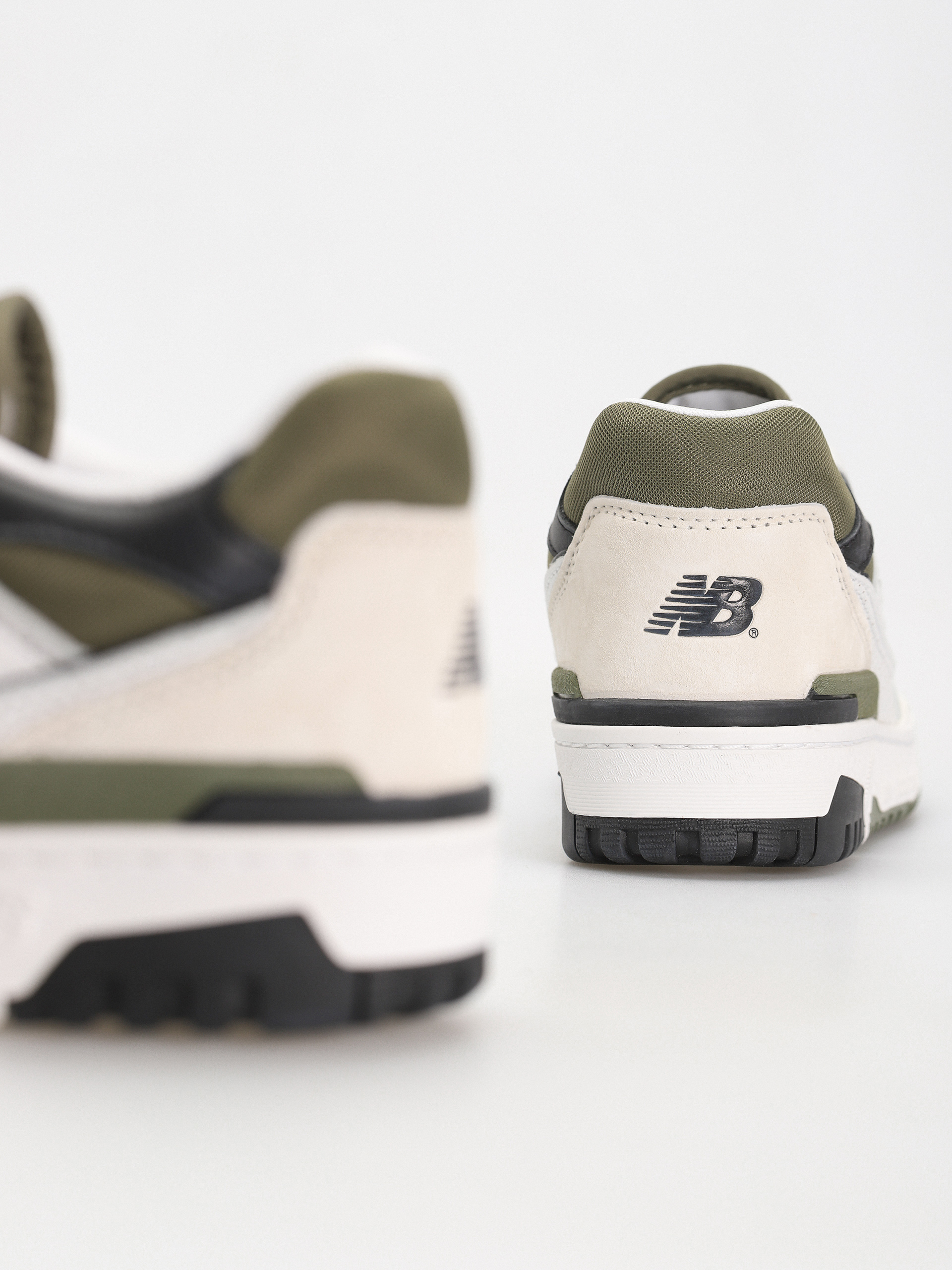 Boty New Balance 550 (white dark olivine)