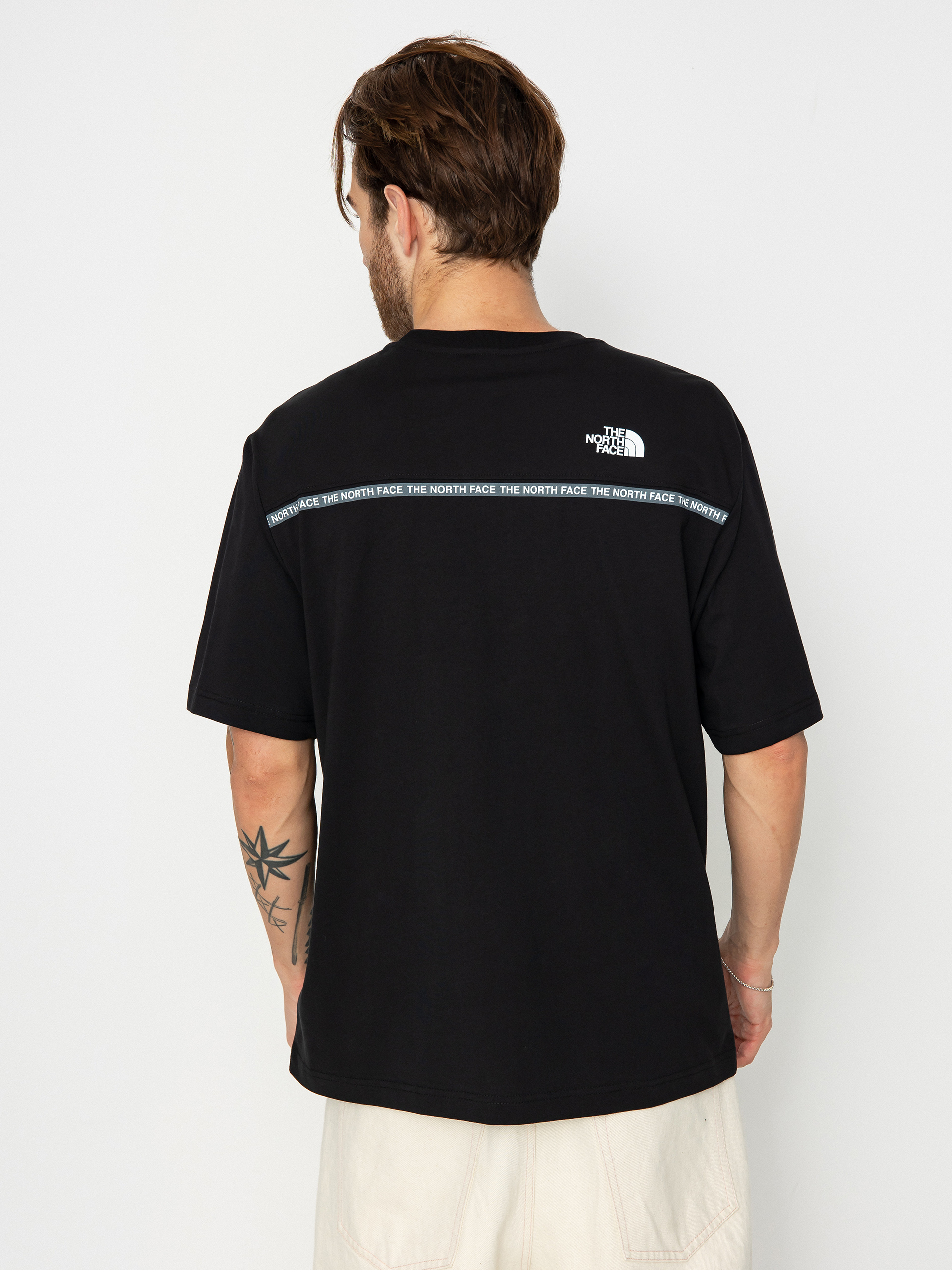 Tričko The North Face Zumu Relaxed (tnf black)