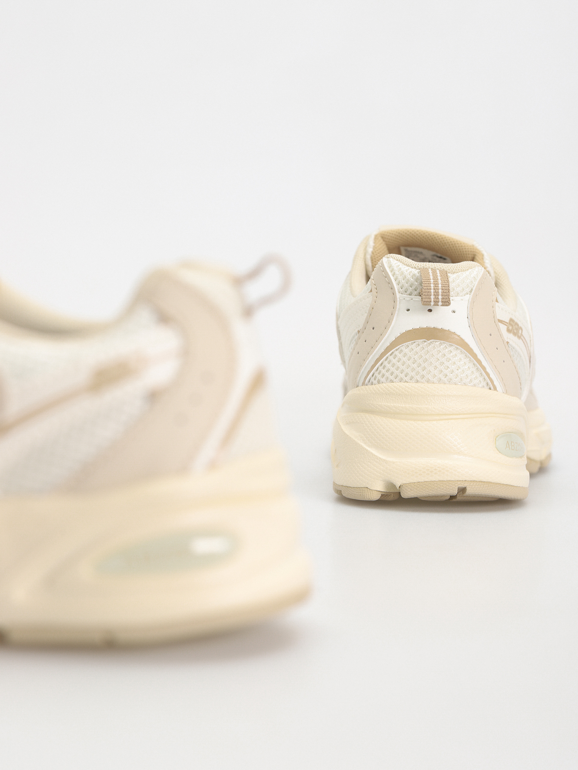 Boty New Balance 530 JR (beige)