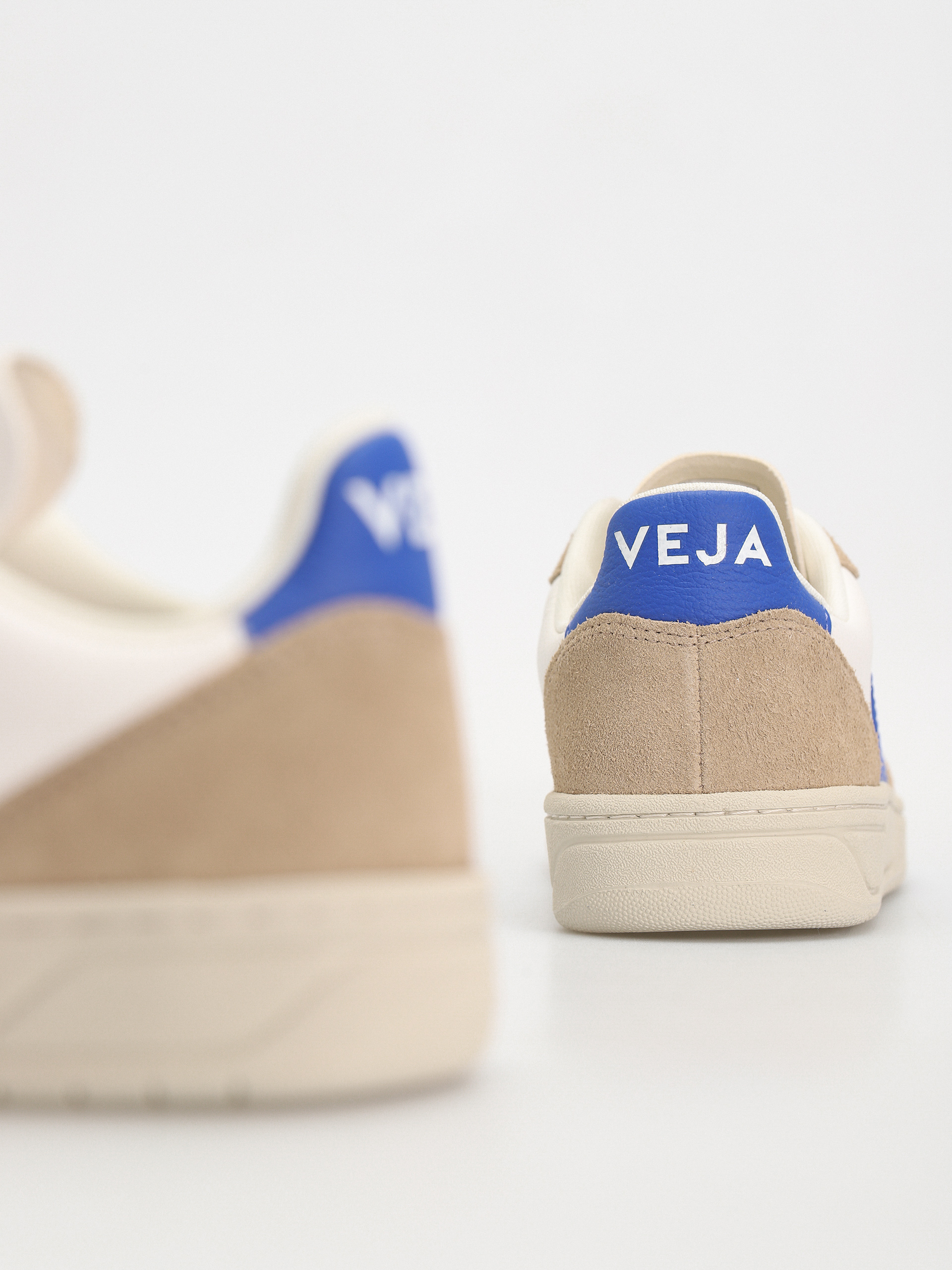 Boty Veja V-10 Wmn (extra white paros sahara)