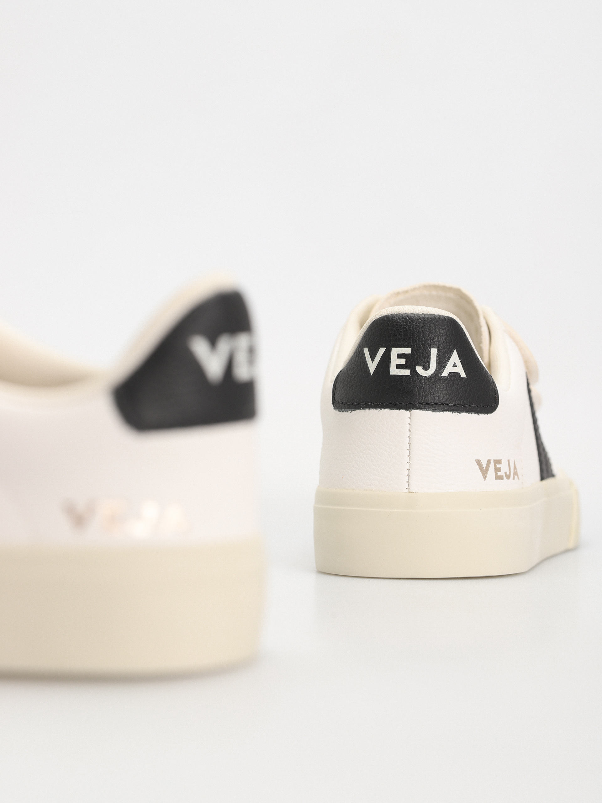 Boty Veja Recife Logo Wmn (extra white black)