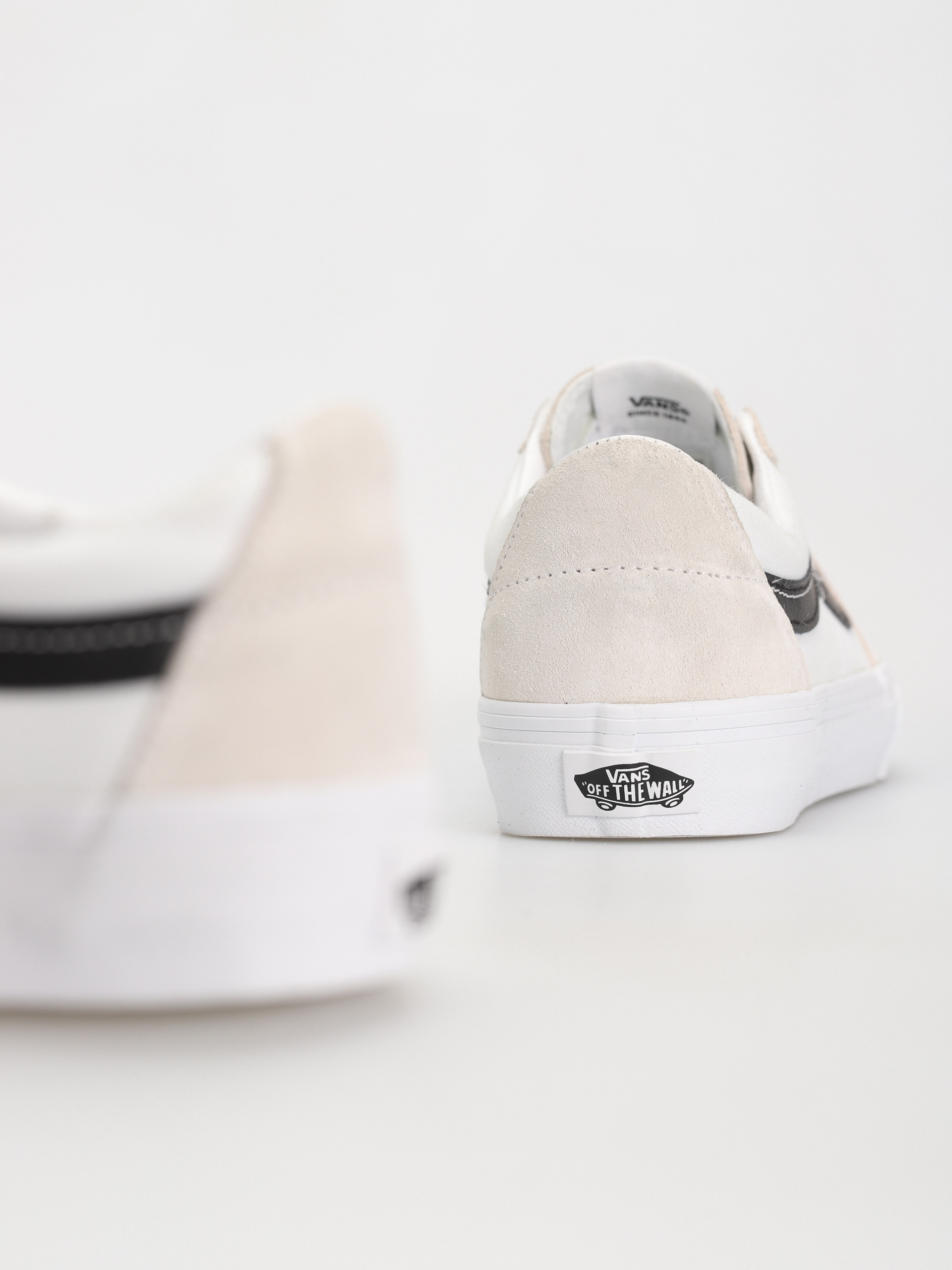 Boty Vans Sk8 Low (contrast white/black)