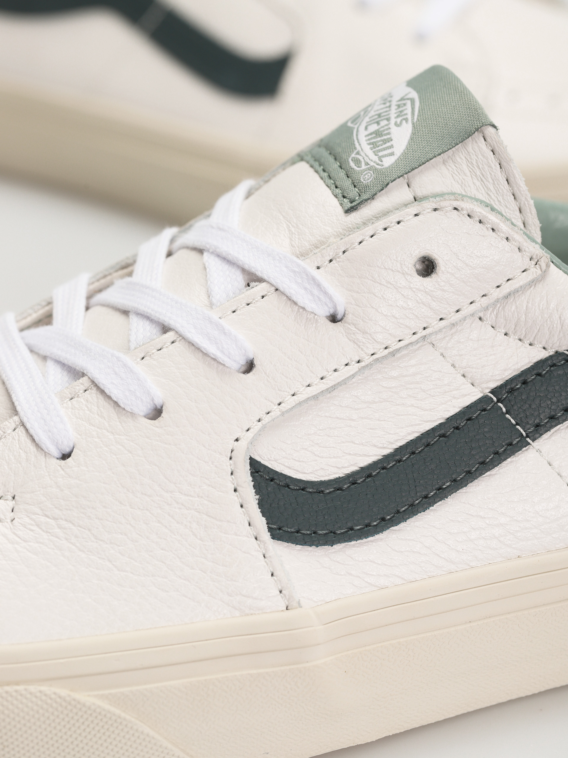 Boty Vans Sk8 Low (premium leather green gables)