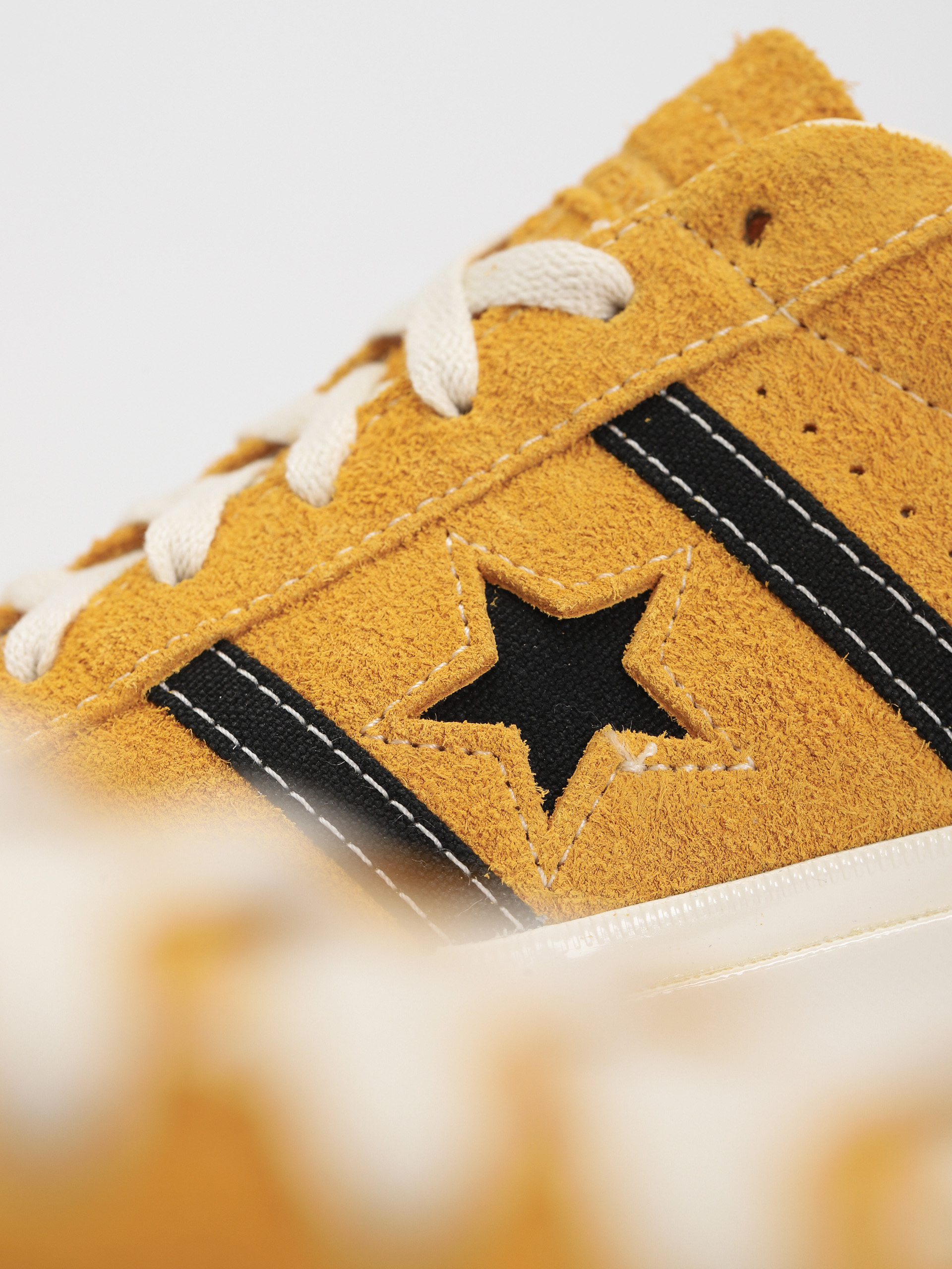 Boty Converse One Star Academy Pro (light yellow)