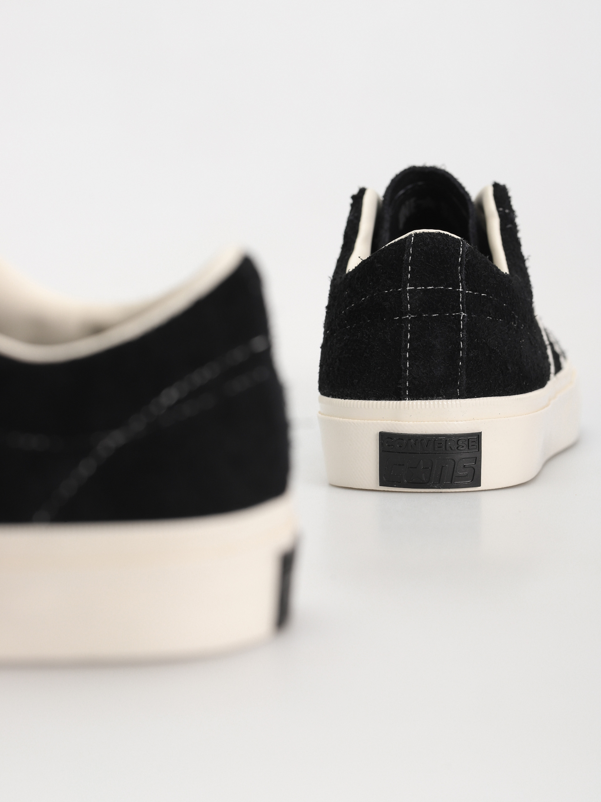 Boty Converse One Star Academy Pro (black)