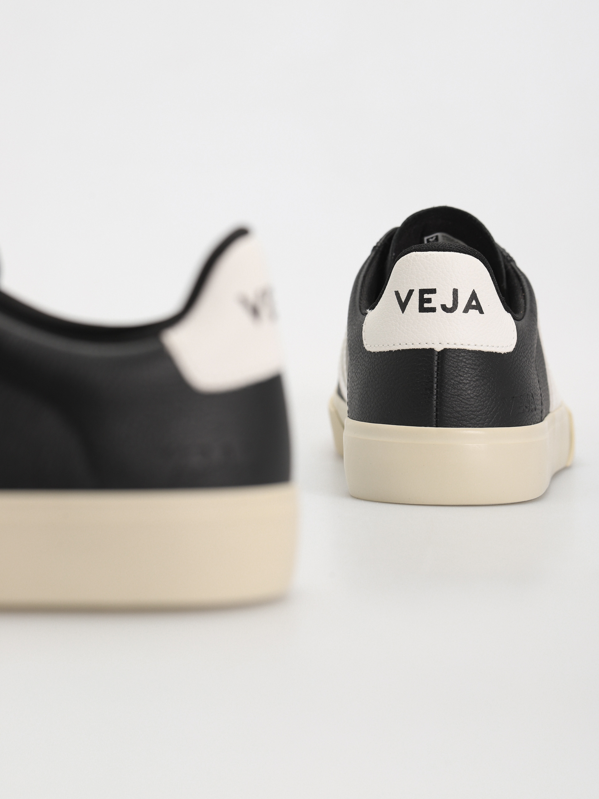 Boty Veja Campo (black white)