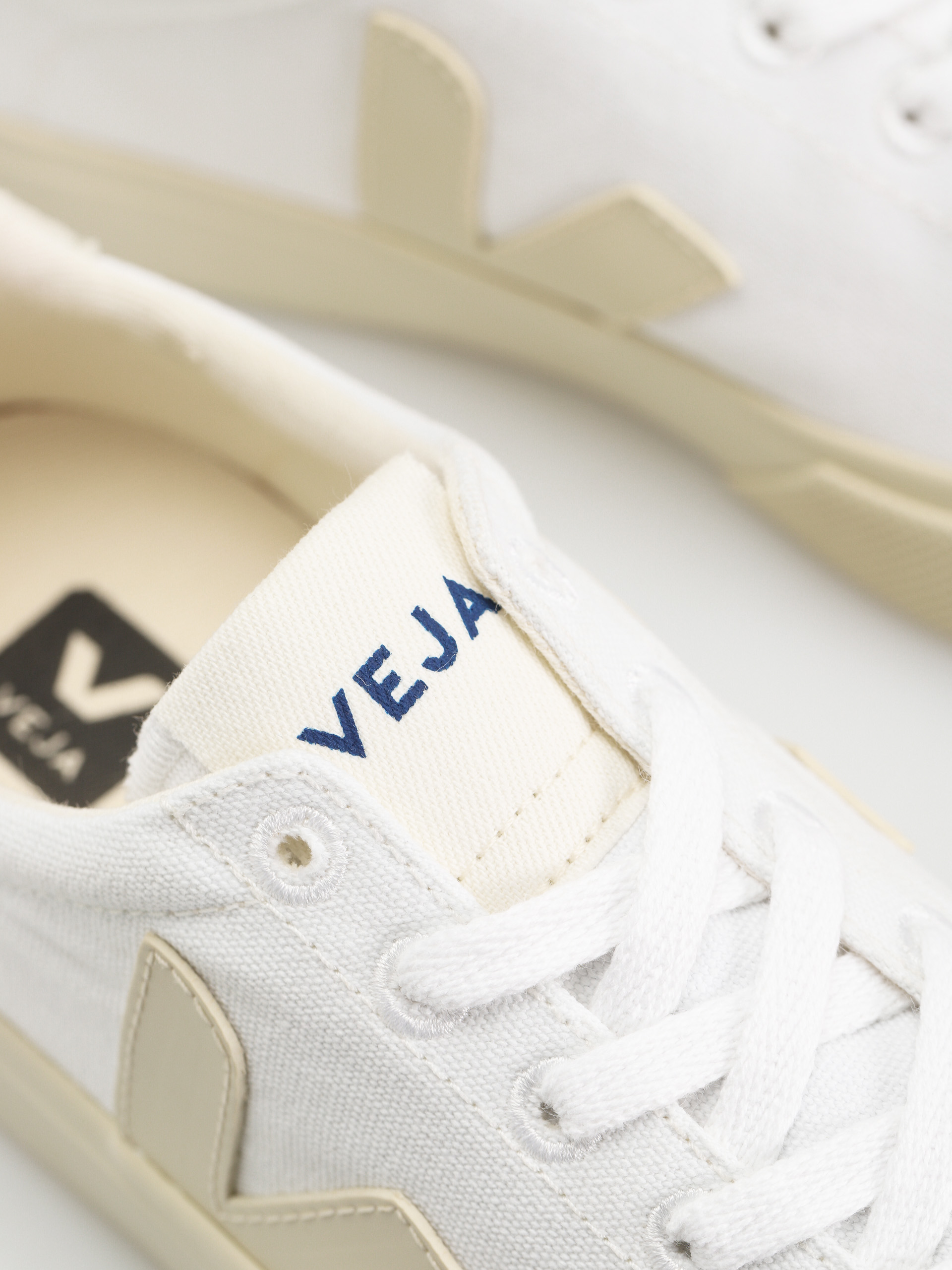 Boty Veja Campo Canvas Wmn (white pierre)