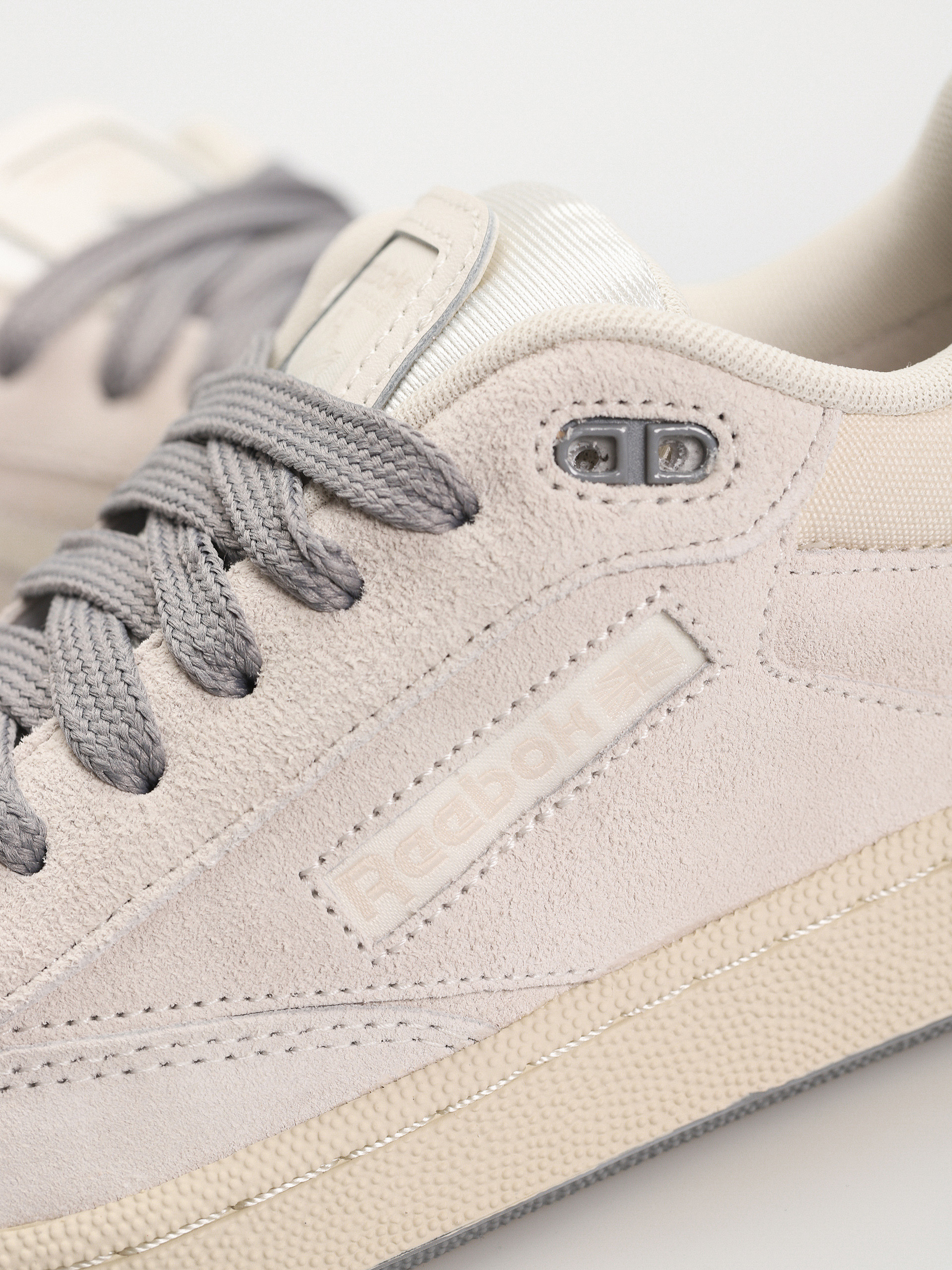 Boty Reebok Club C Bulc Wmn (chalk/alabas/pugry5)