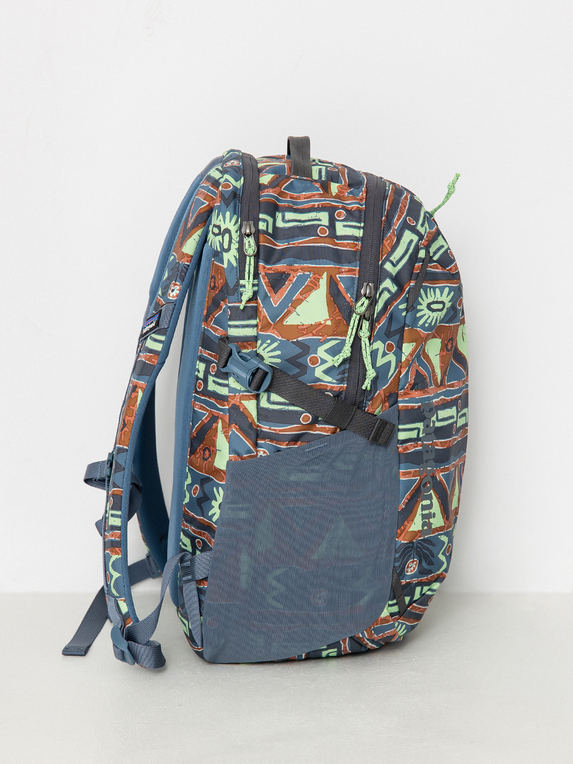 Batoh Patagonia Refugio Day Pack 26L (high hopes geo forge grey)