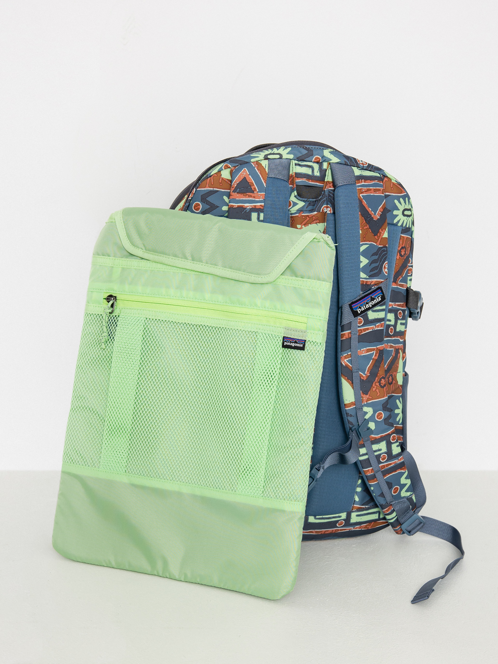 Batoh Patagonia Refugio Day Pack 26L (high hopes geo forge grey)