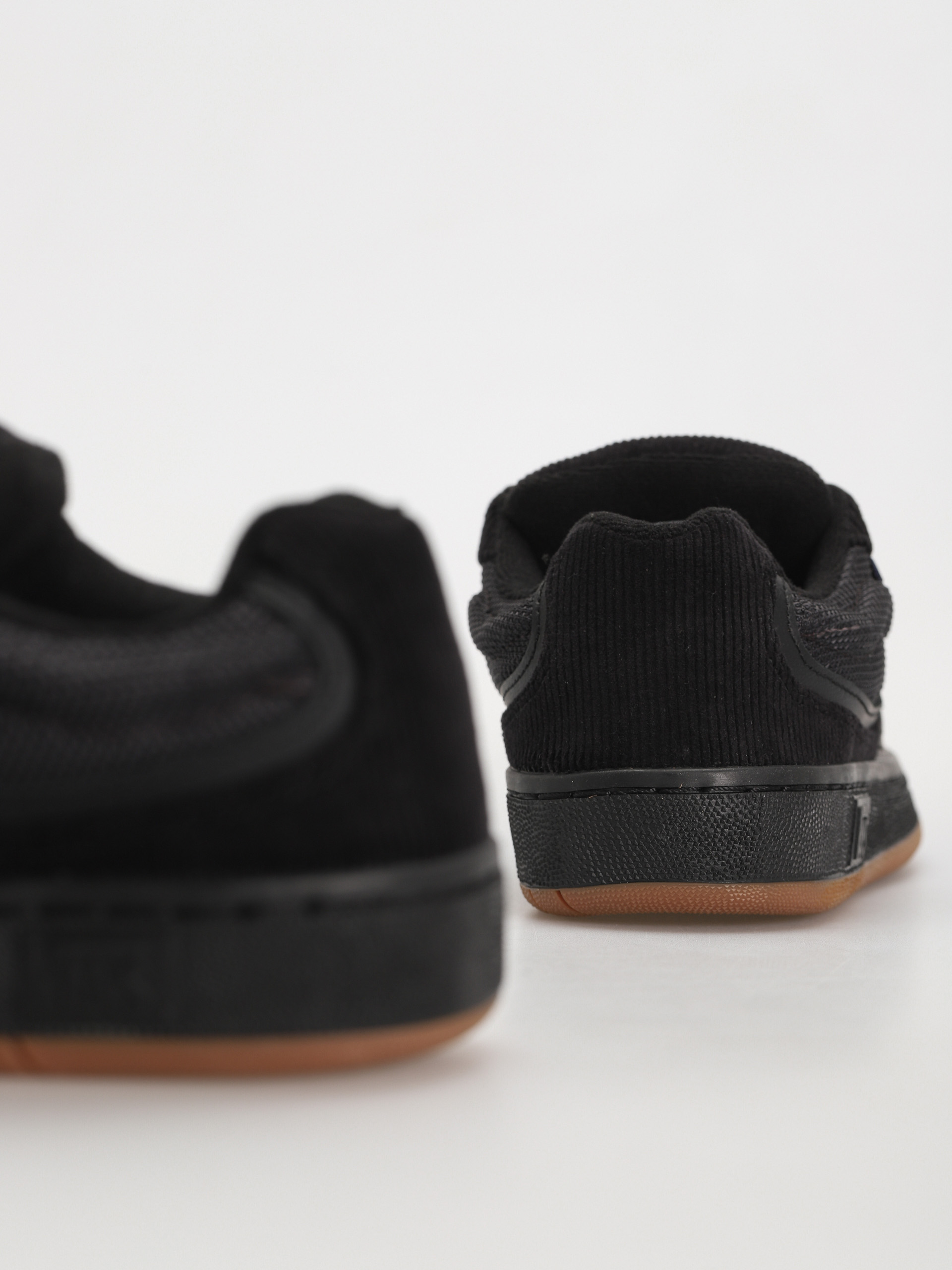 Boty Vans Speed (corduroy black)