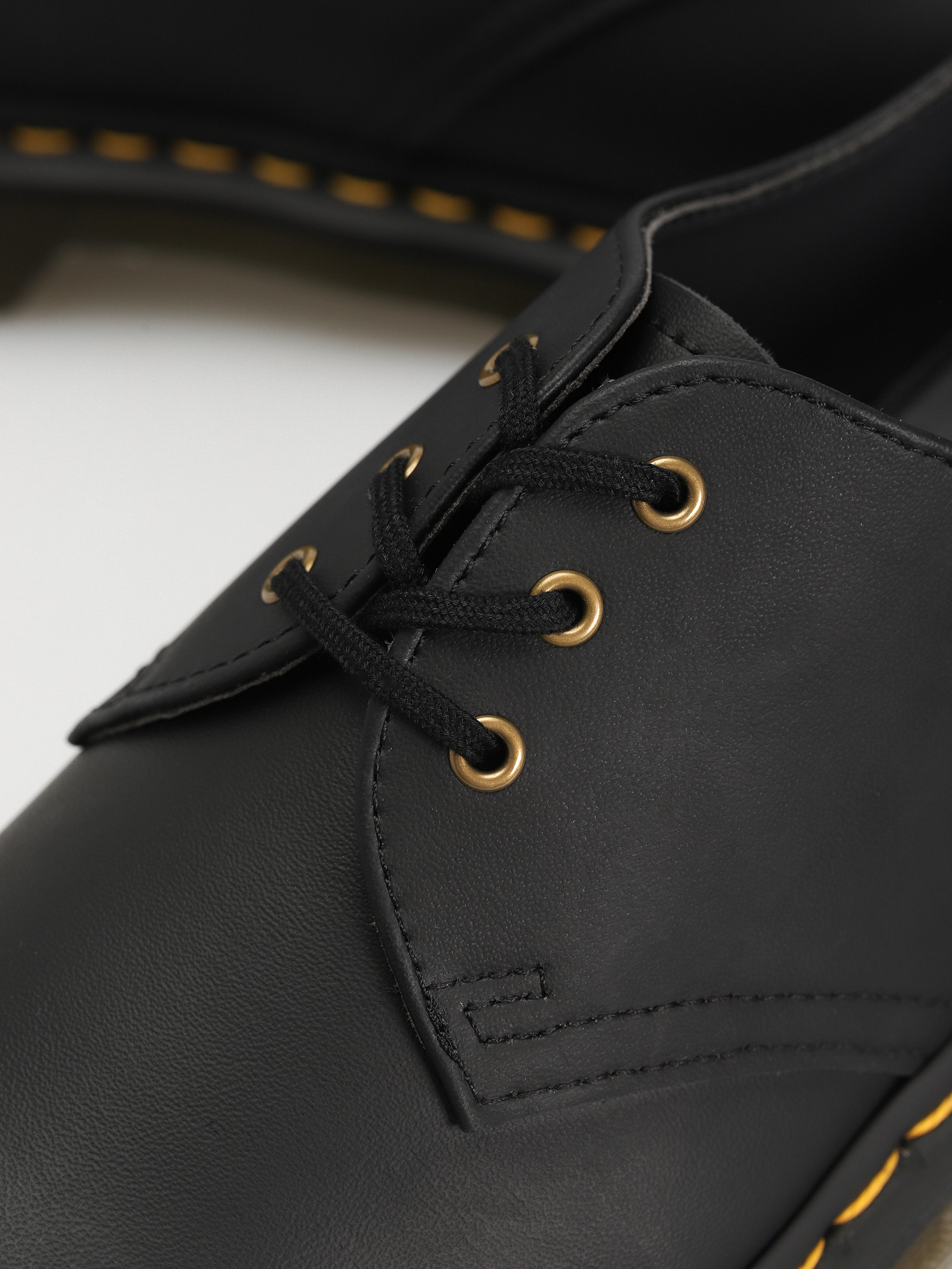 Boty Dr. Martens Vegan 1461 (black felix rub off)