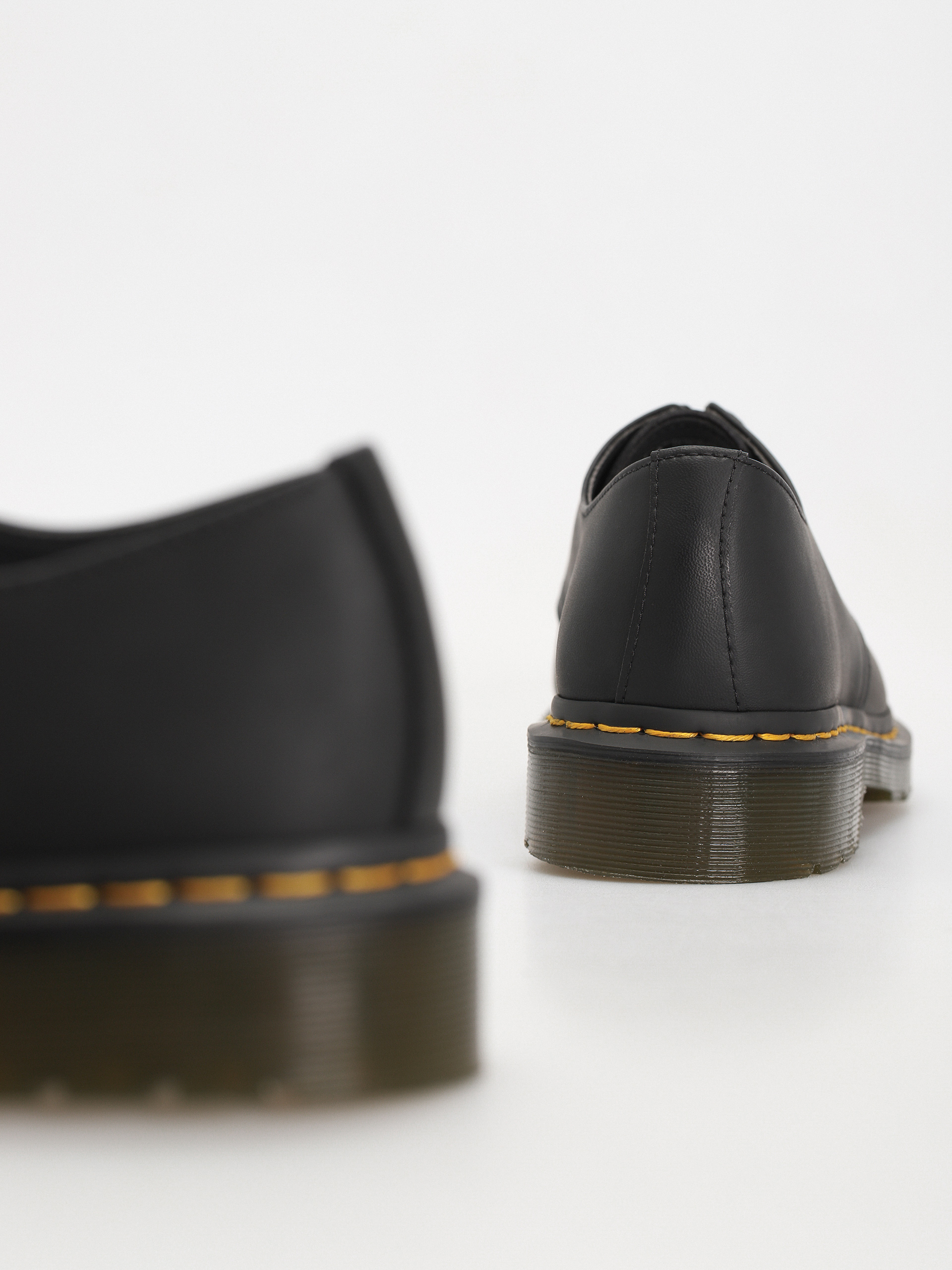 Boty Dr. Martens Vegan 1461 (black felix rub off)