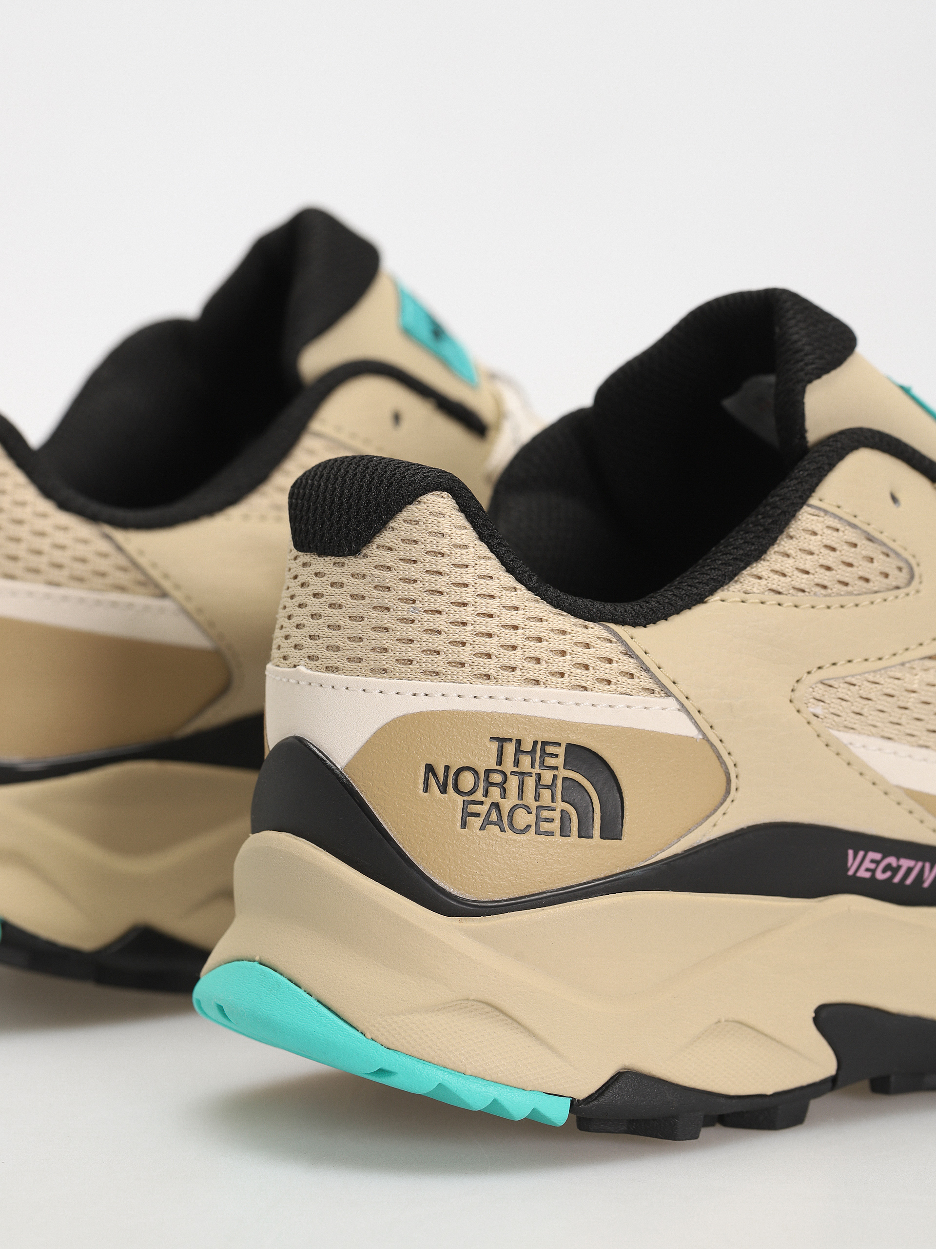 Boty The North Face Vectiv Taraval (gravel/khaki stone)
