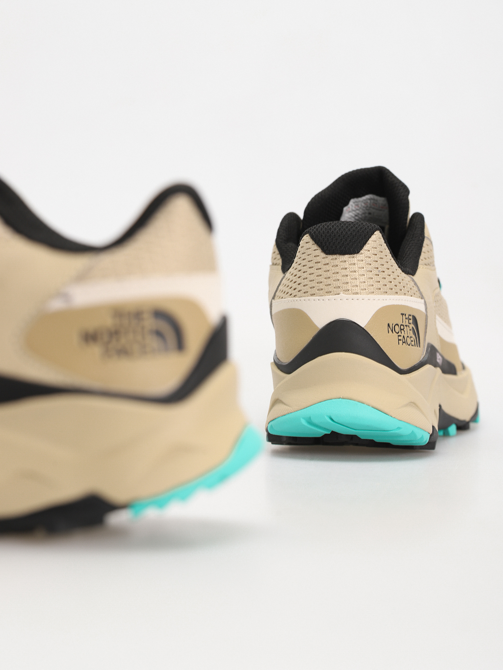 Boty The North Face Vectiv Taraval (gravel/khaki stone)