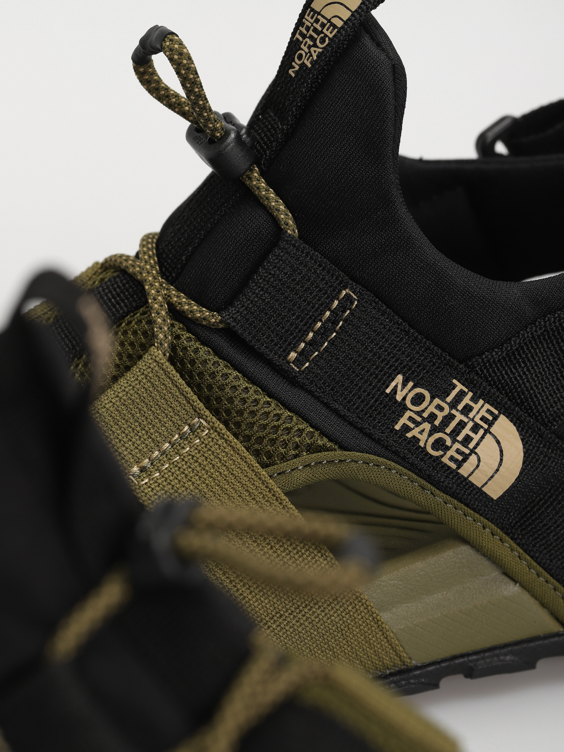 Sandaly The North Face Explore Camp Shandal (forest olive/tnf black)