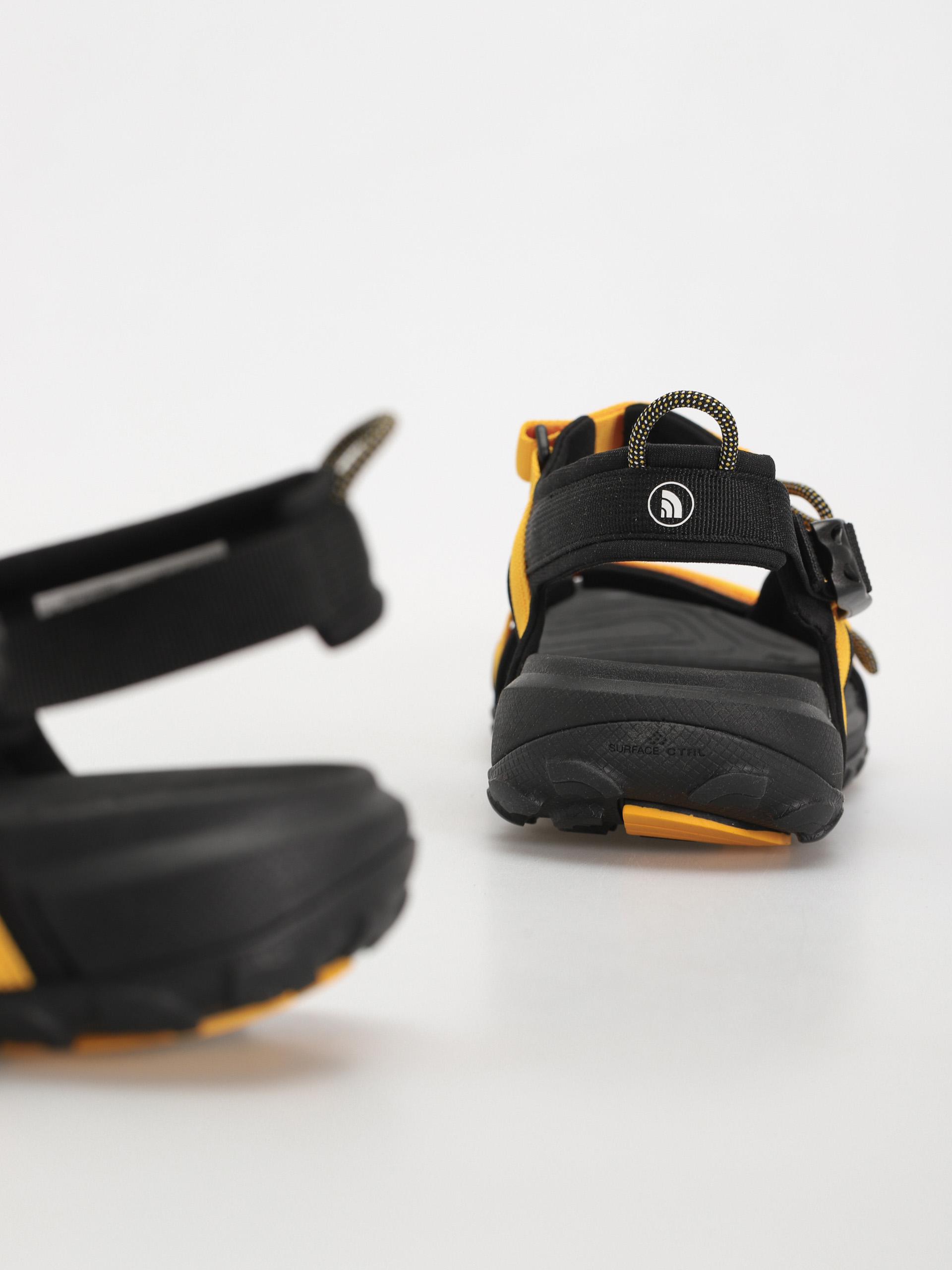 Sandaly The North Face Explore Camp (summit gold/tnf black)
