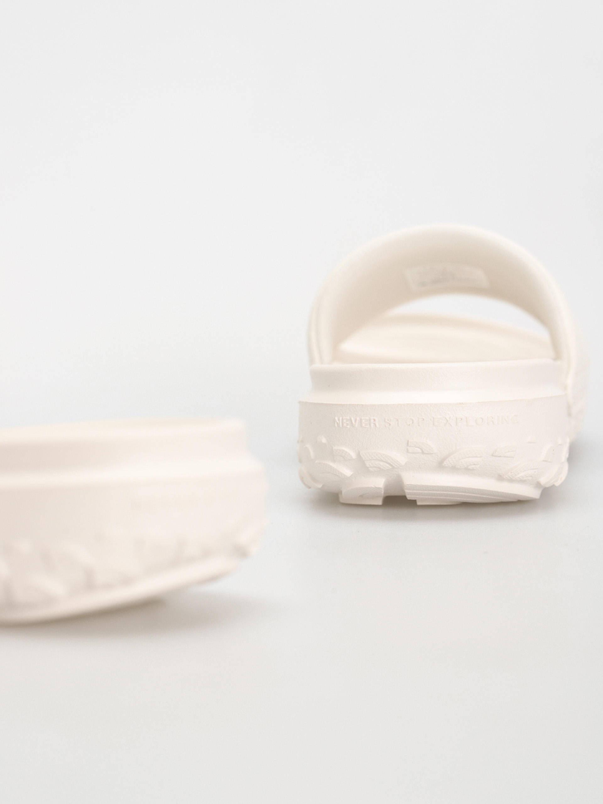 Plážovky The North Face Never Stop Cush Wmn (white dune/white dune)