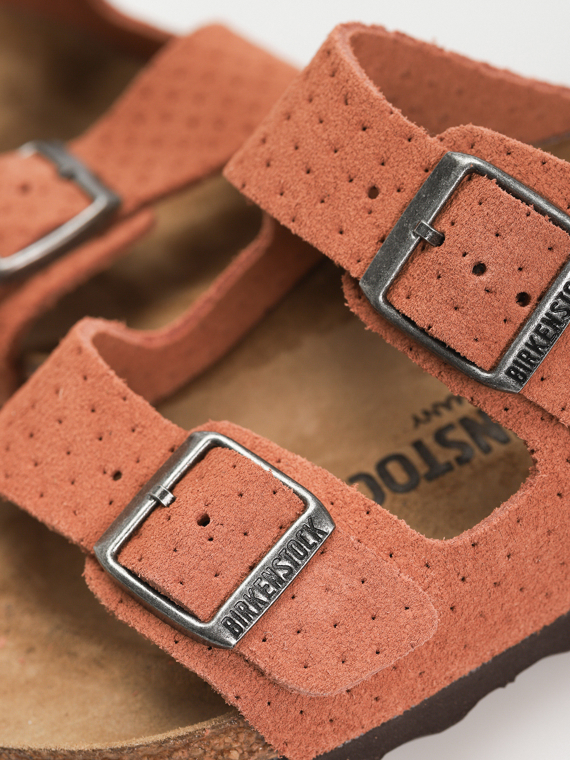 Plážovky Birkenstock Arizona Suede Embossed Narrow Wmn (emboss dots burnt orange)