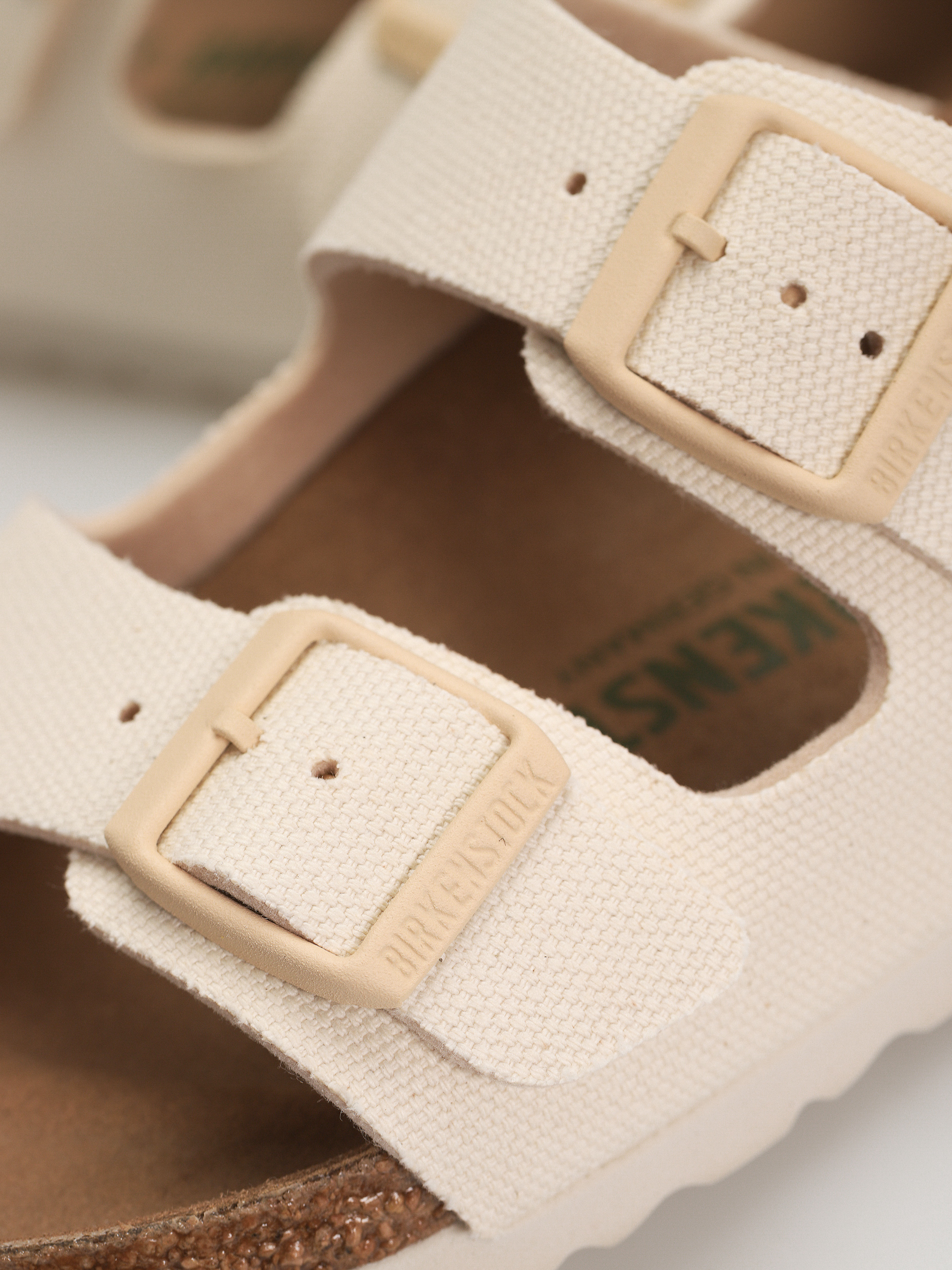 Plážovky Birkenstock Arizona Vegan Narrow Wmn (eggshell)
