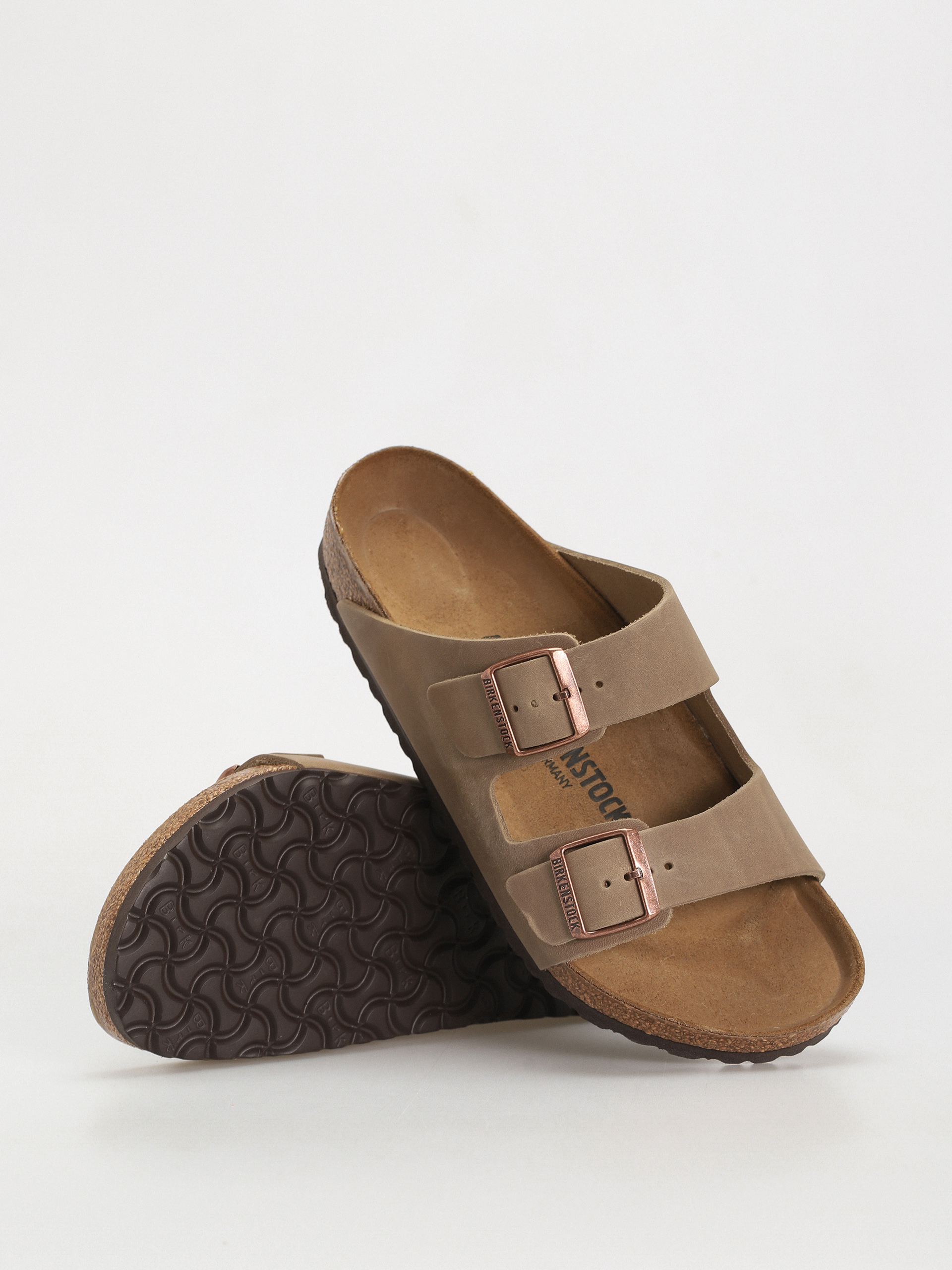 Plážovky Birkenstock Arizona Oiled Leather Regular (tobacco brown)