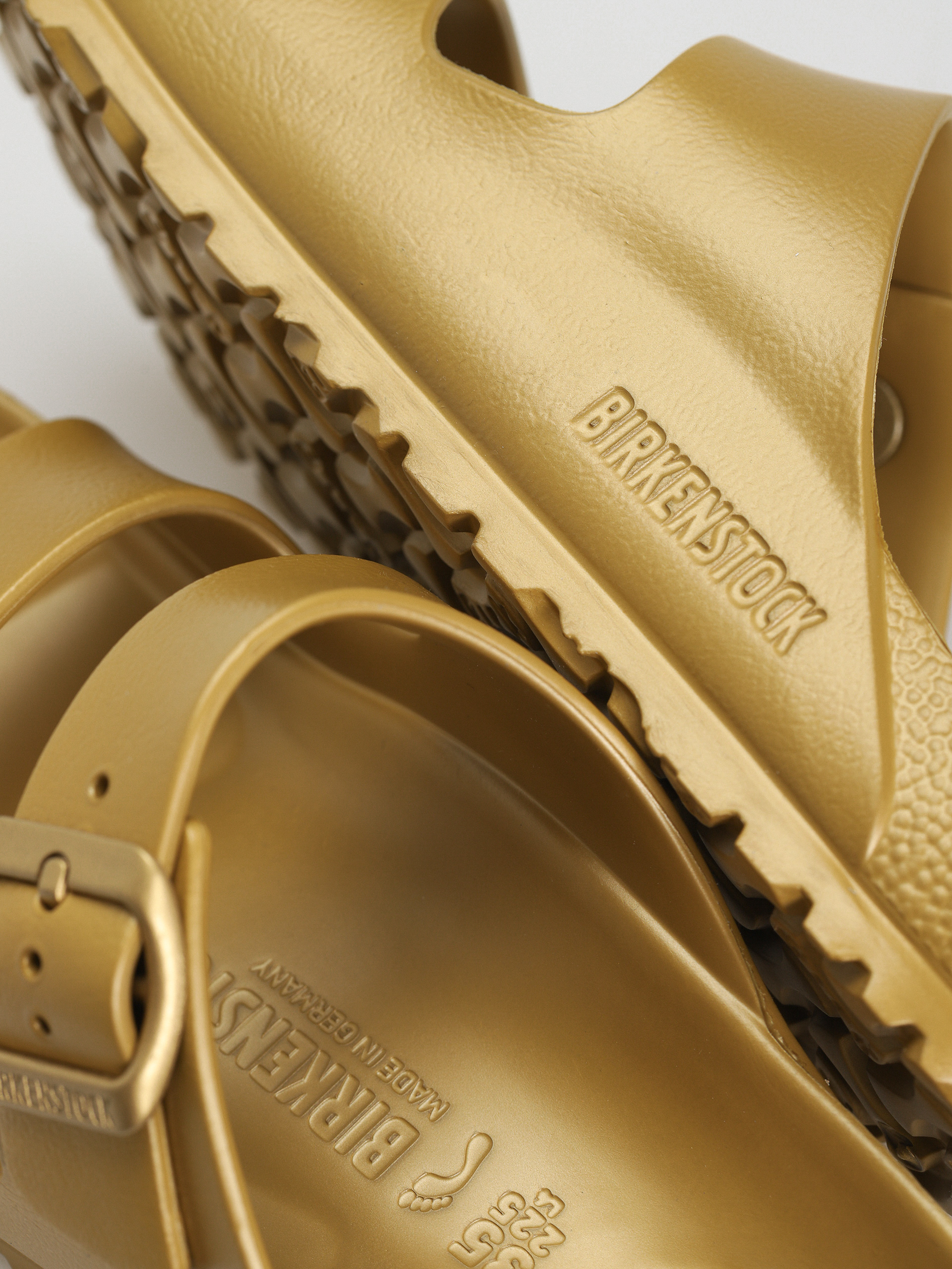 Plážovky Birkenstock Arizona EVA Narrow Wmn (glamour gold)