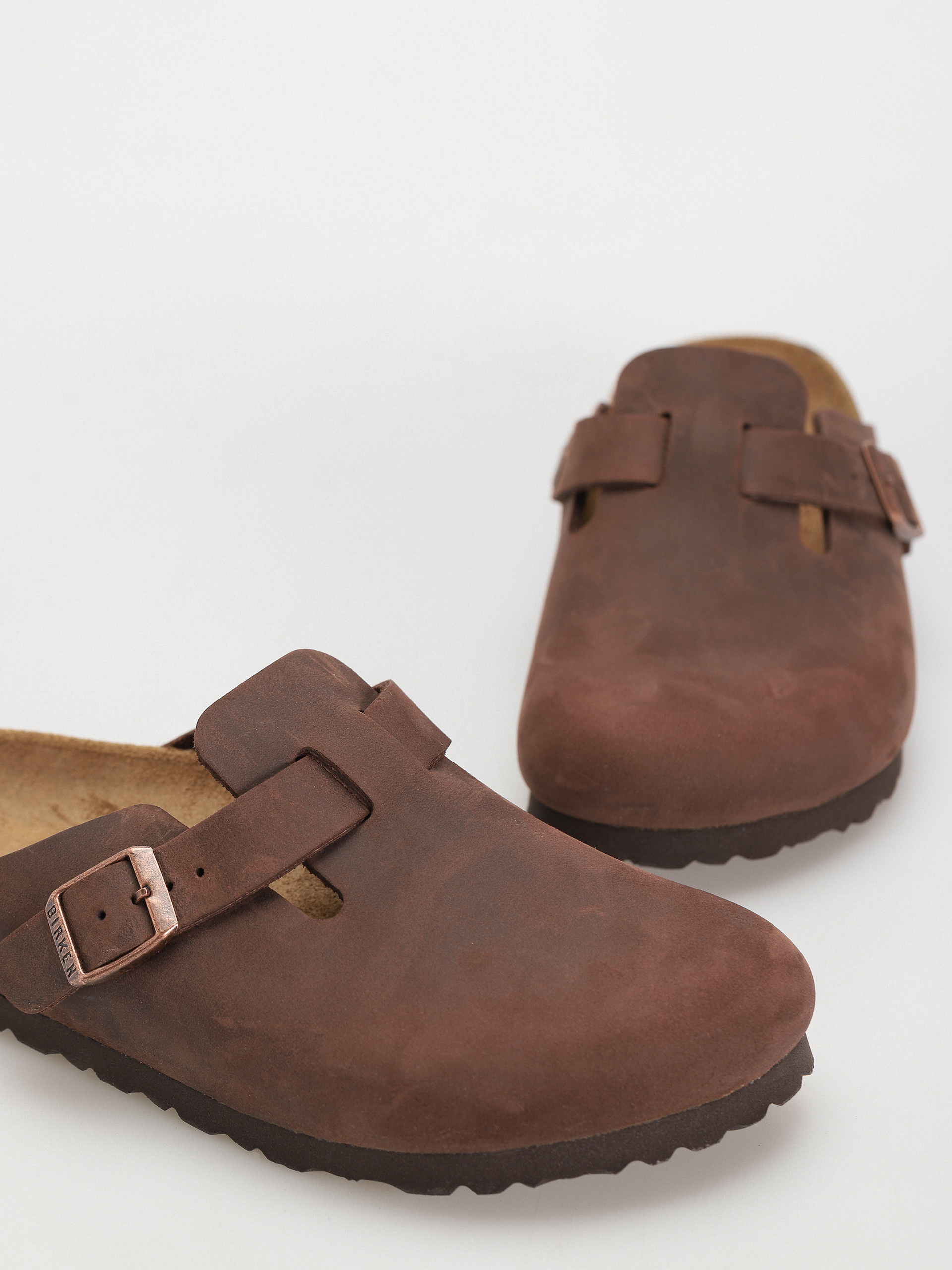 Plážovky Birkenstock Boston Oiled Leather Narrow Wmn (habana)