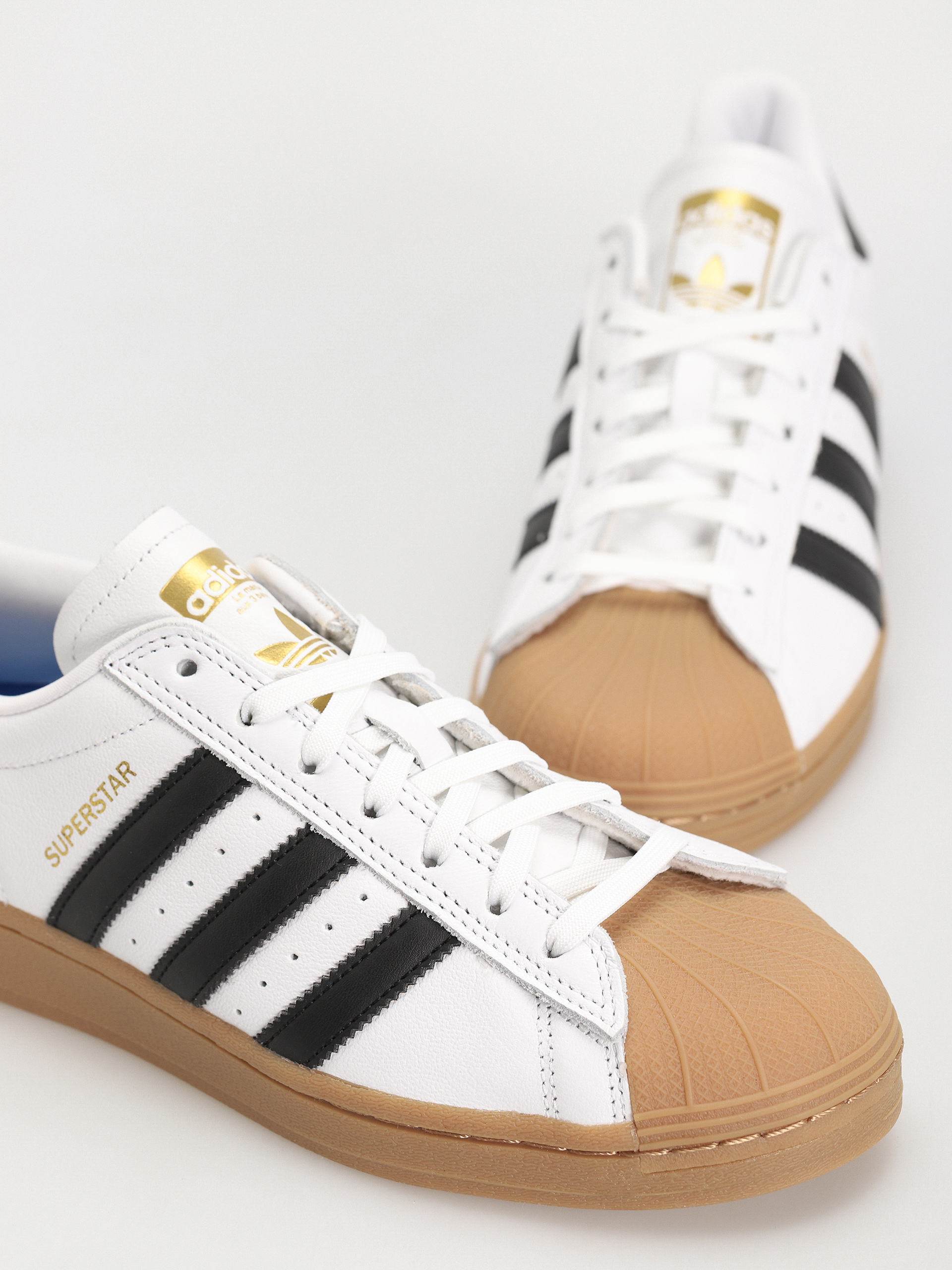 Boty adidas Superstar ADV (ftwwht/cblack/gum4)
