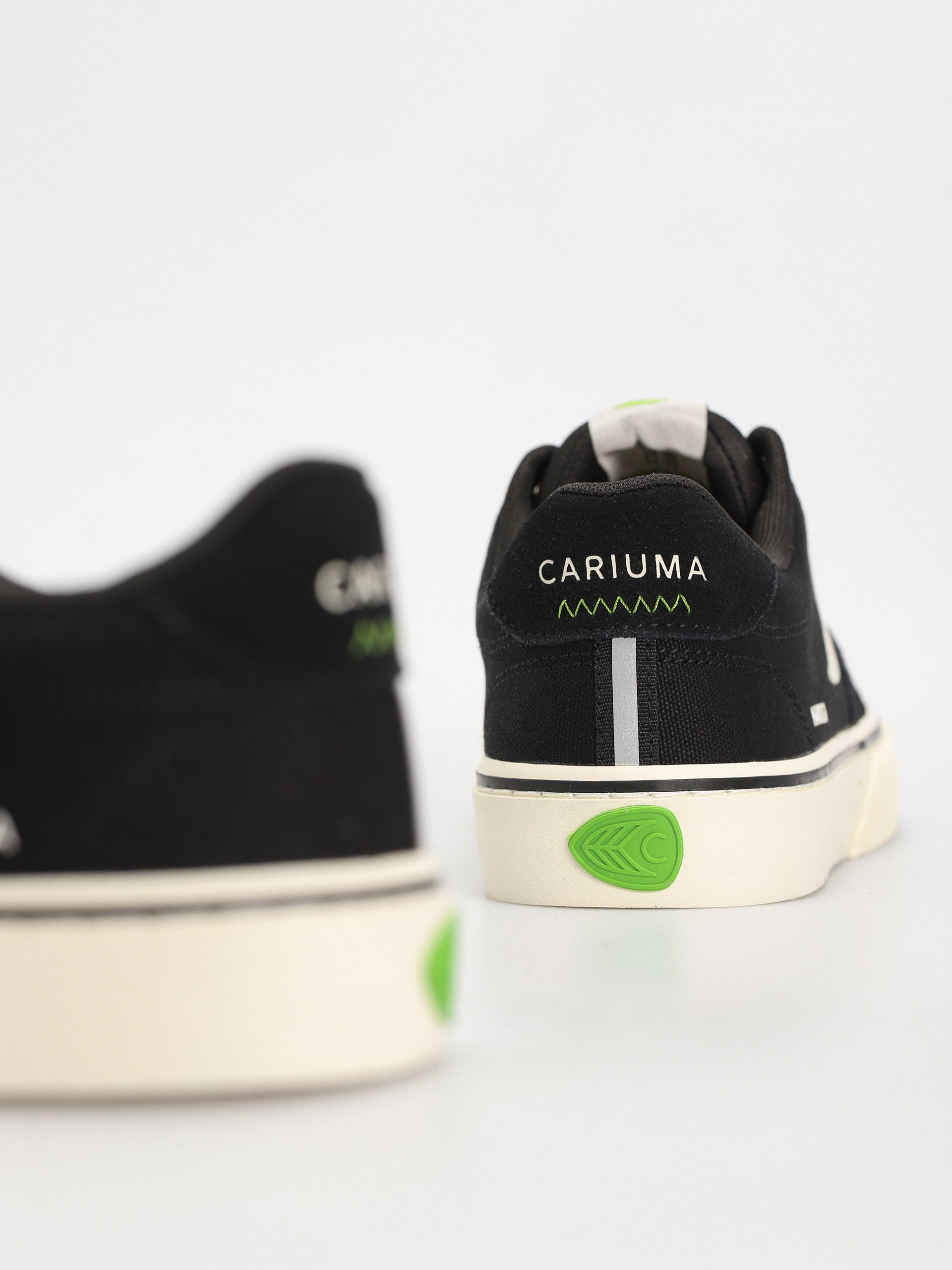 Boty Cariuma Naioca Pro (black/ivory)