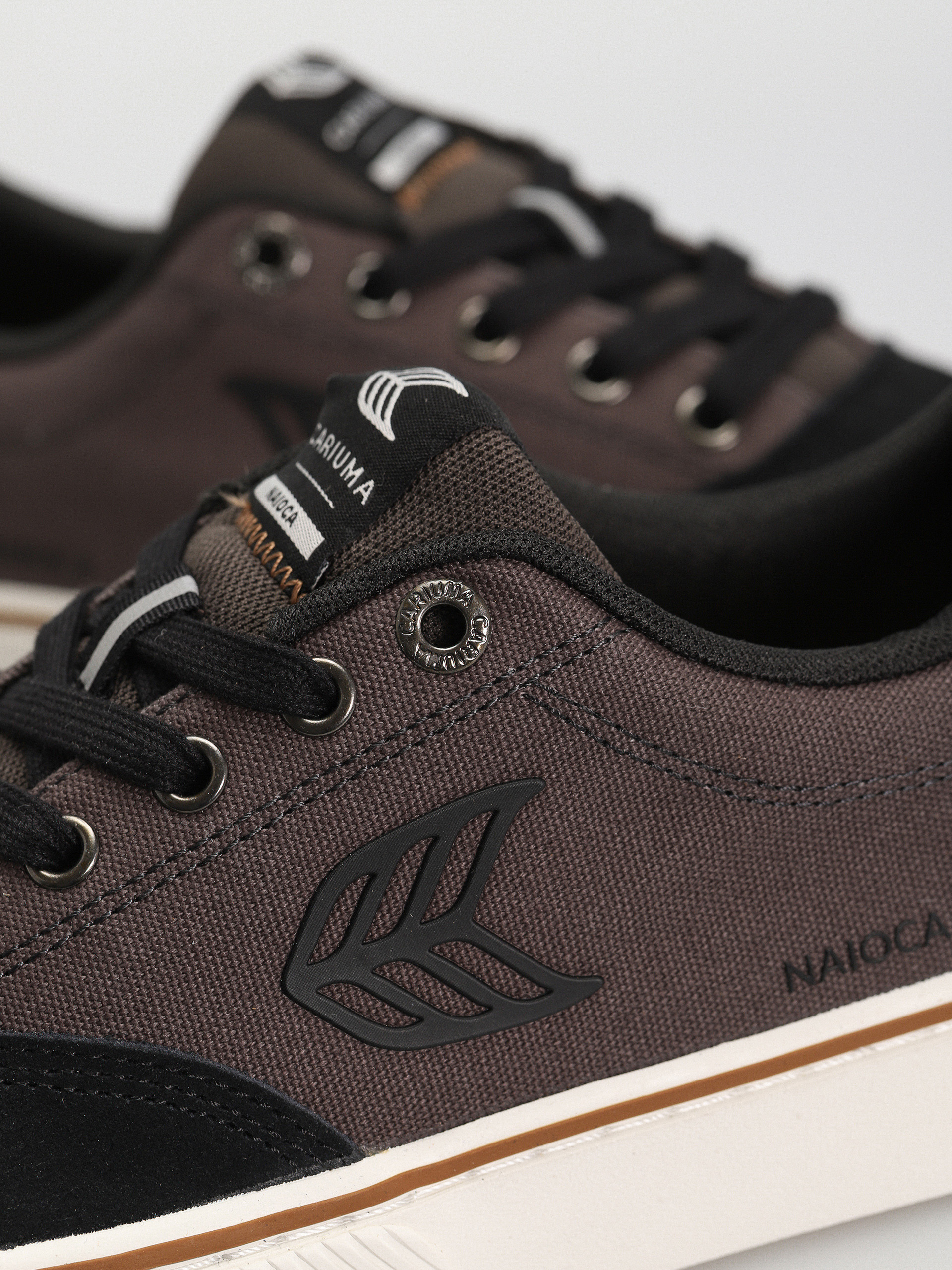 Boty Cariuma Naioca Pro (jet black/dark grey)