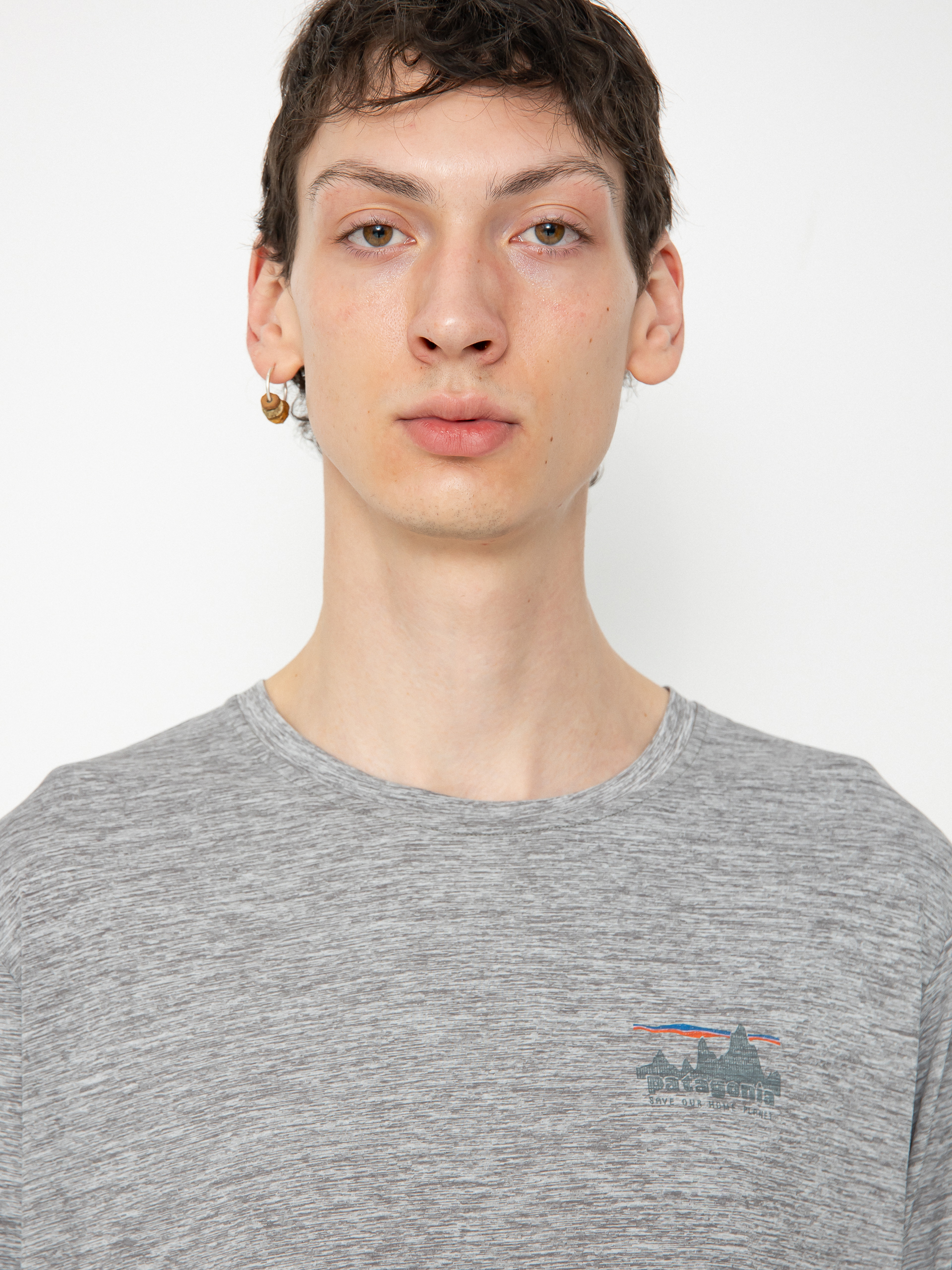 Triko Patagonia Cap Cool Daily Graphic (73 skyline feather grey)