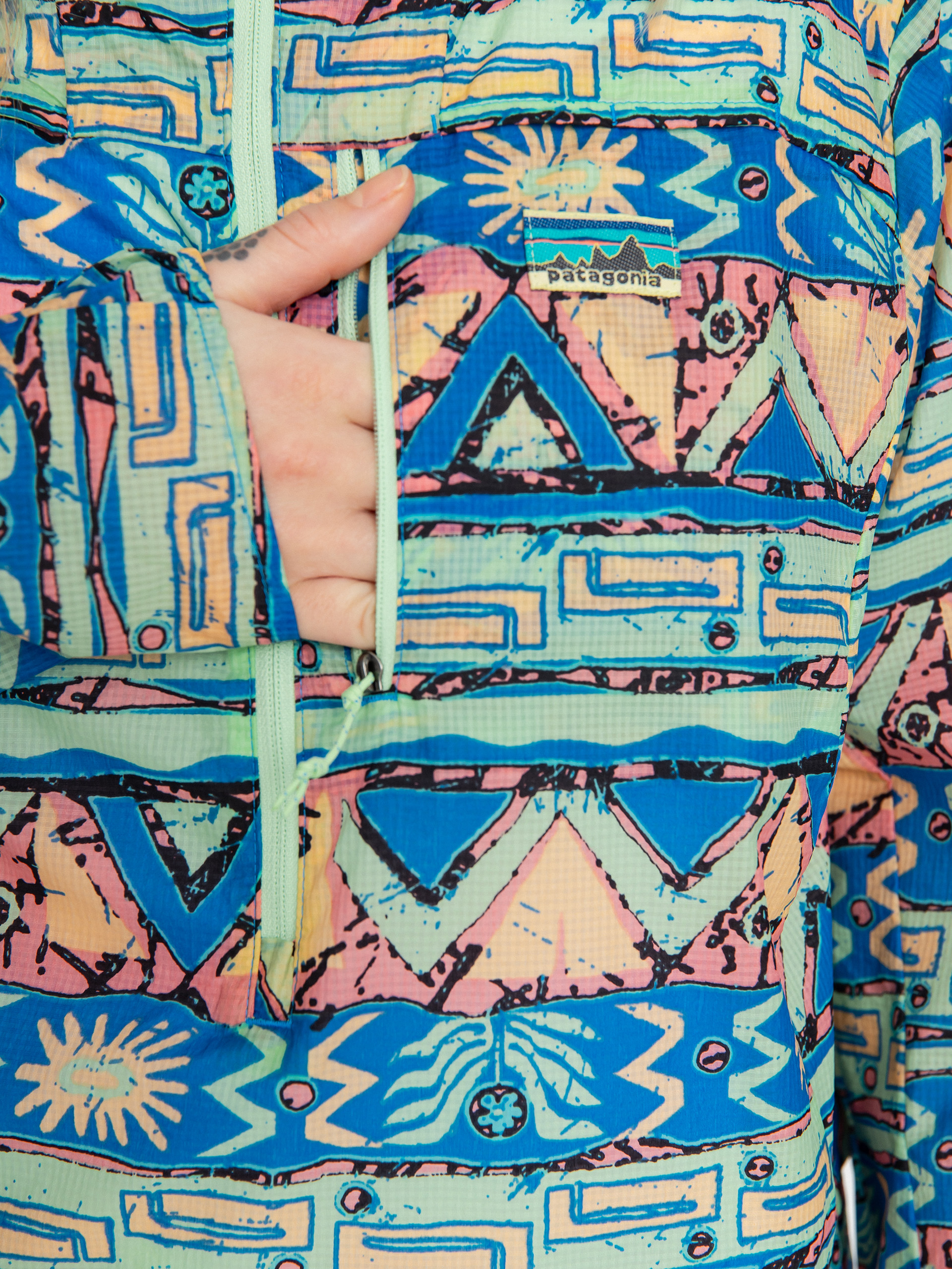 Bunda Patagonia Houdini Stash Wmn (high hopes geo salamander green)