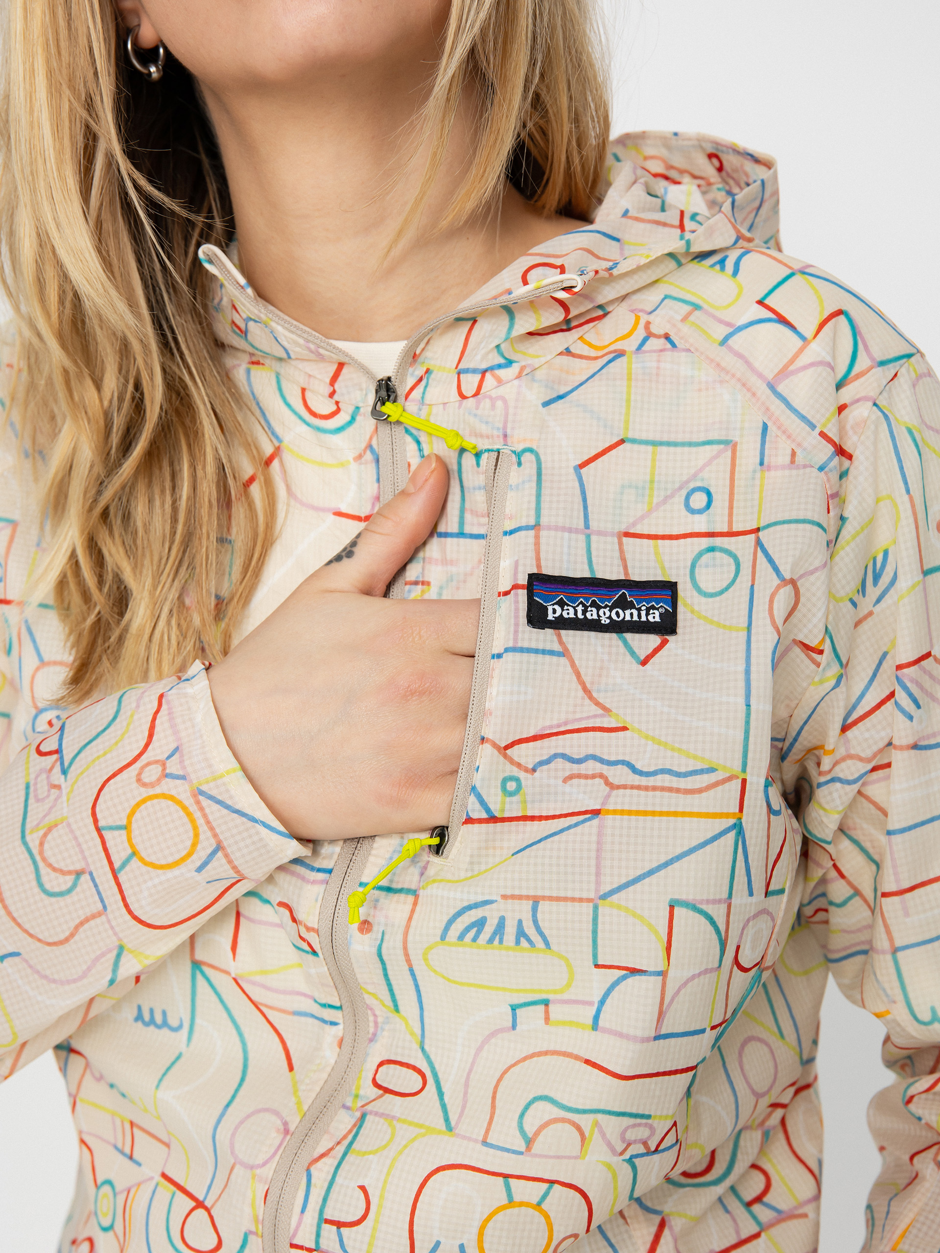 Bunda Patagonia Houdini Wmn (lose yourself outline pumice)