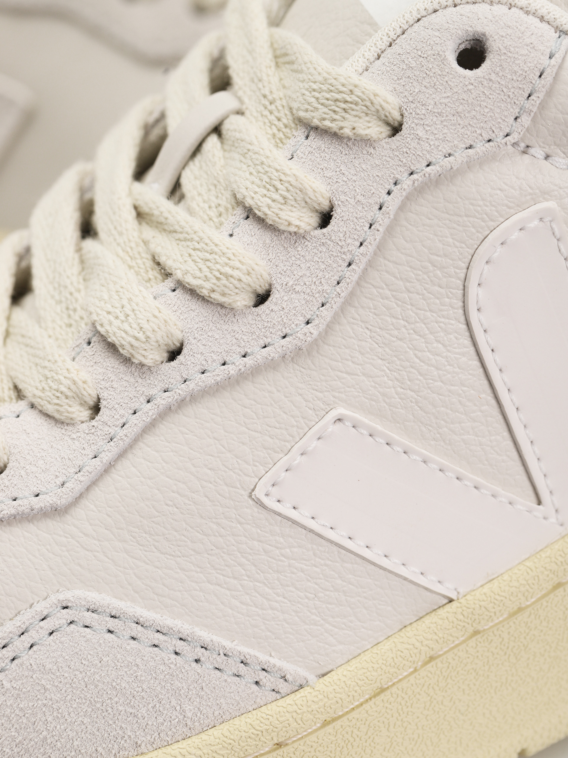 Boty Veja V-90 Wmn (gravel white)