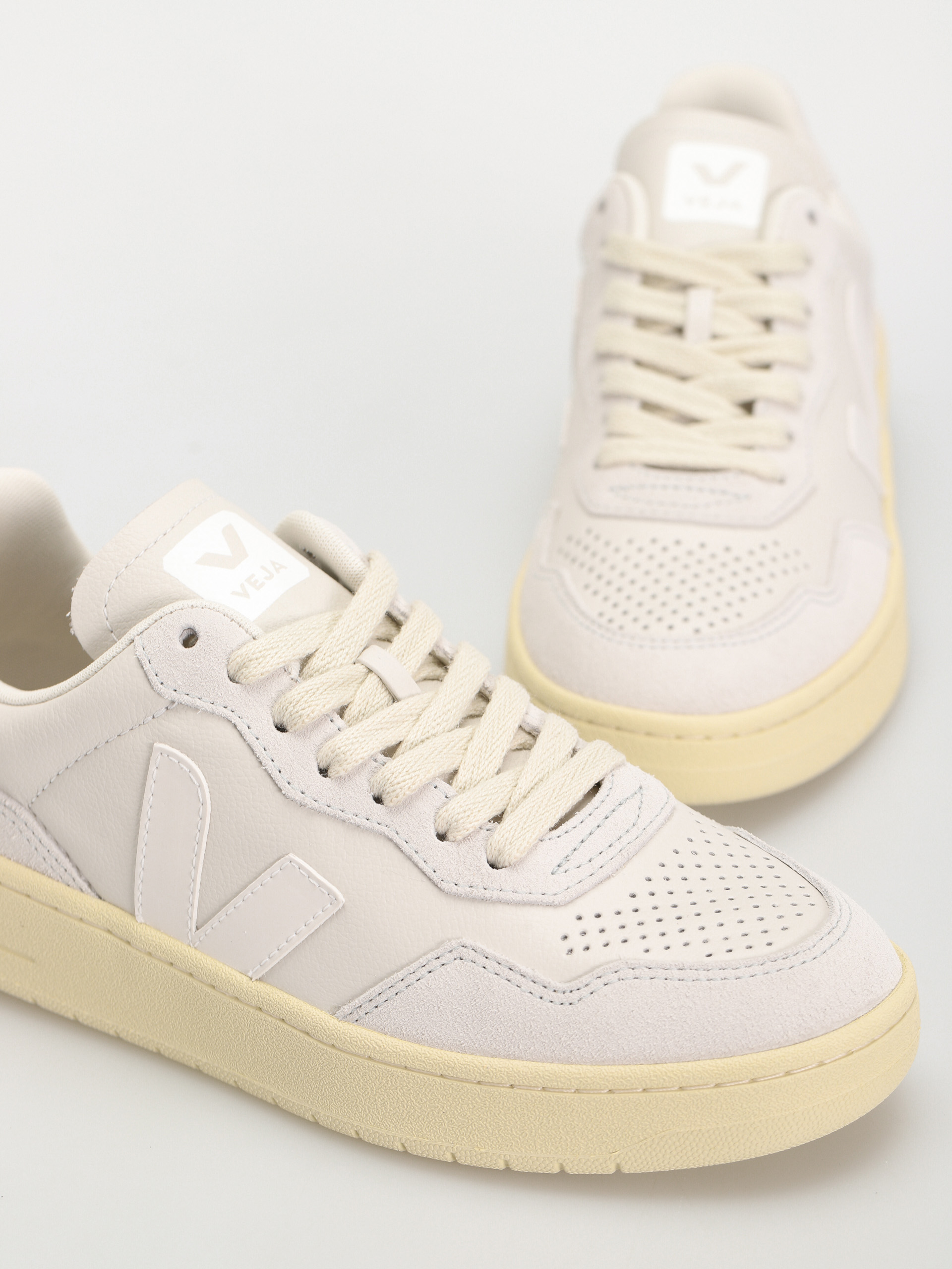 Boty Veja V-90 Wmn (gravel white)