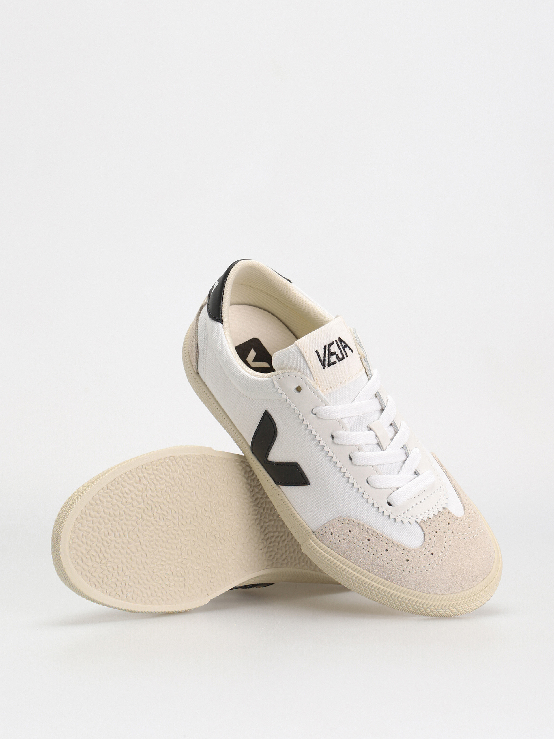 Boty Veja Volley Wmn (white black)