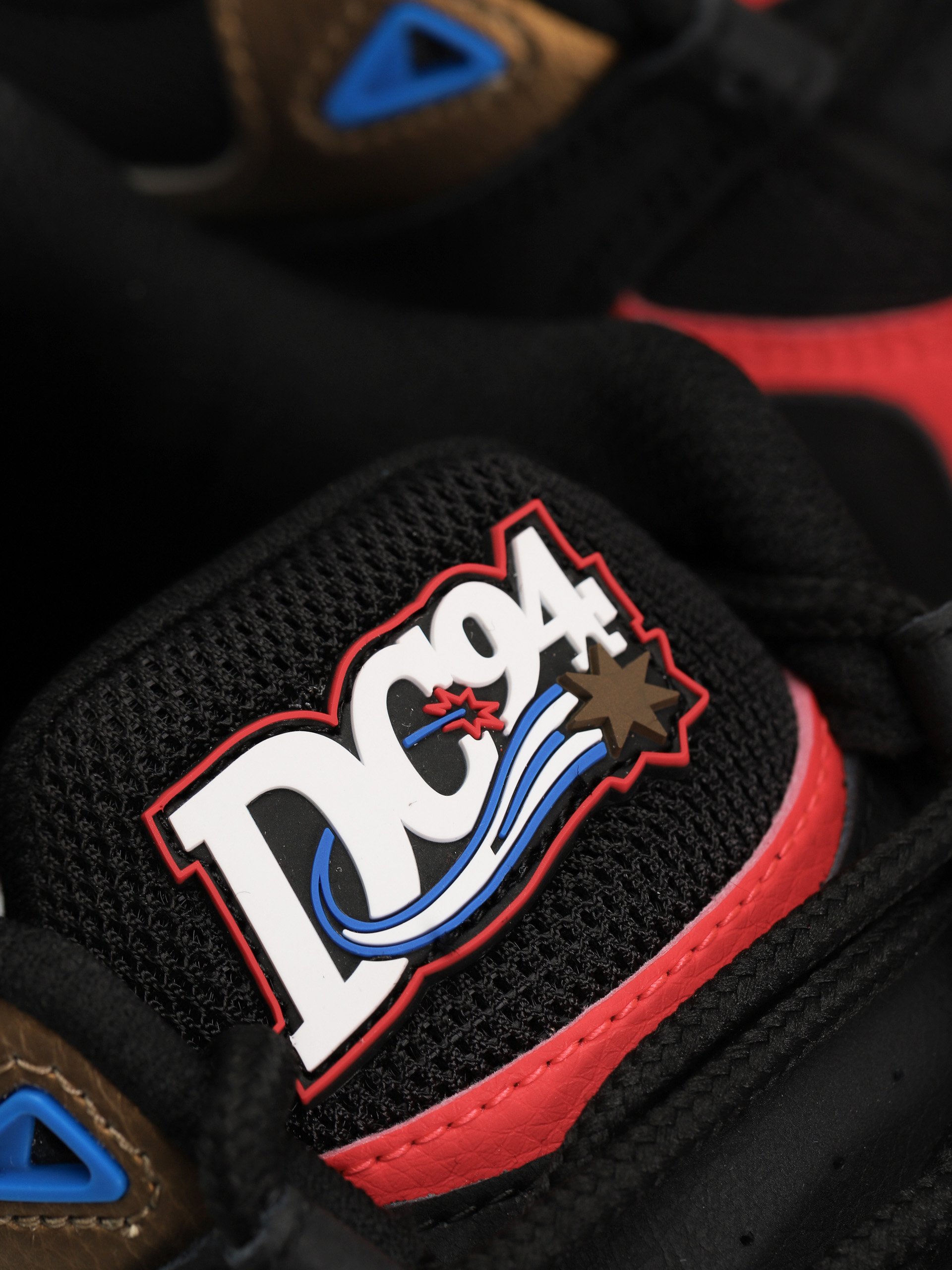 Boty DC Truth Og (black/red/blue)