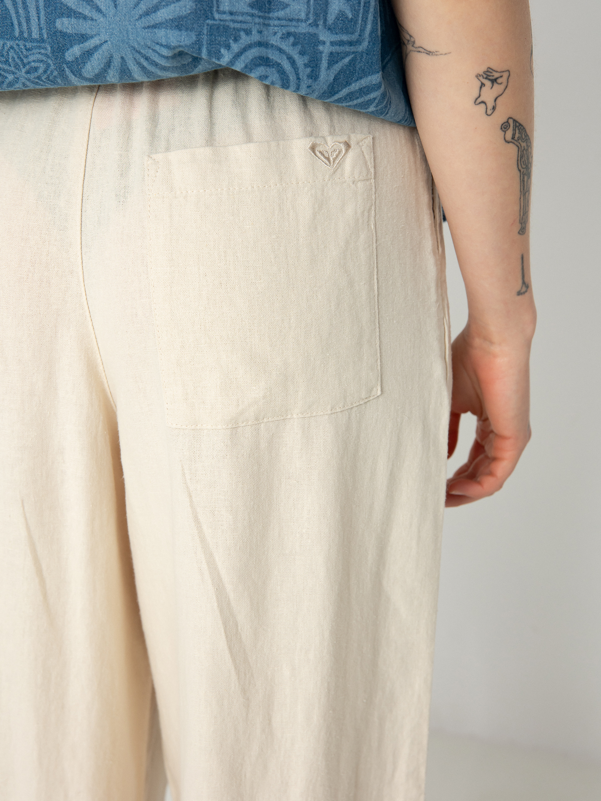 Kalhoty Roxy Lekeitio Break Mid Pant Wmn (tapioca)