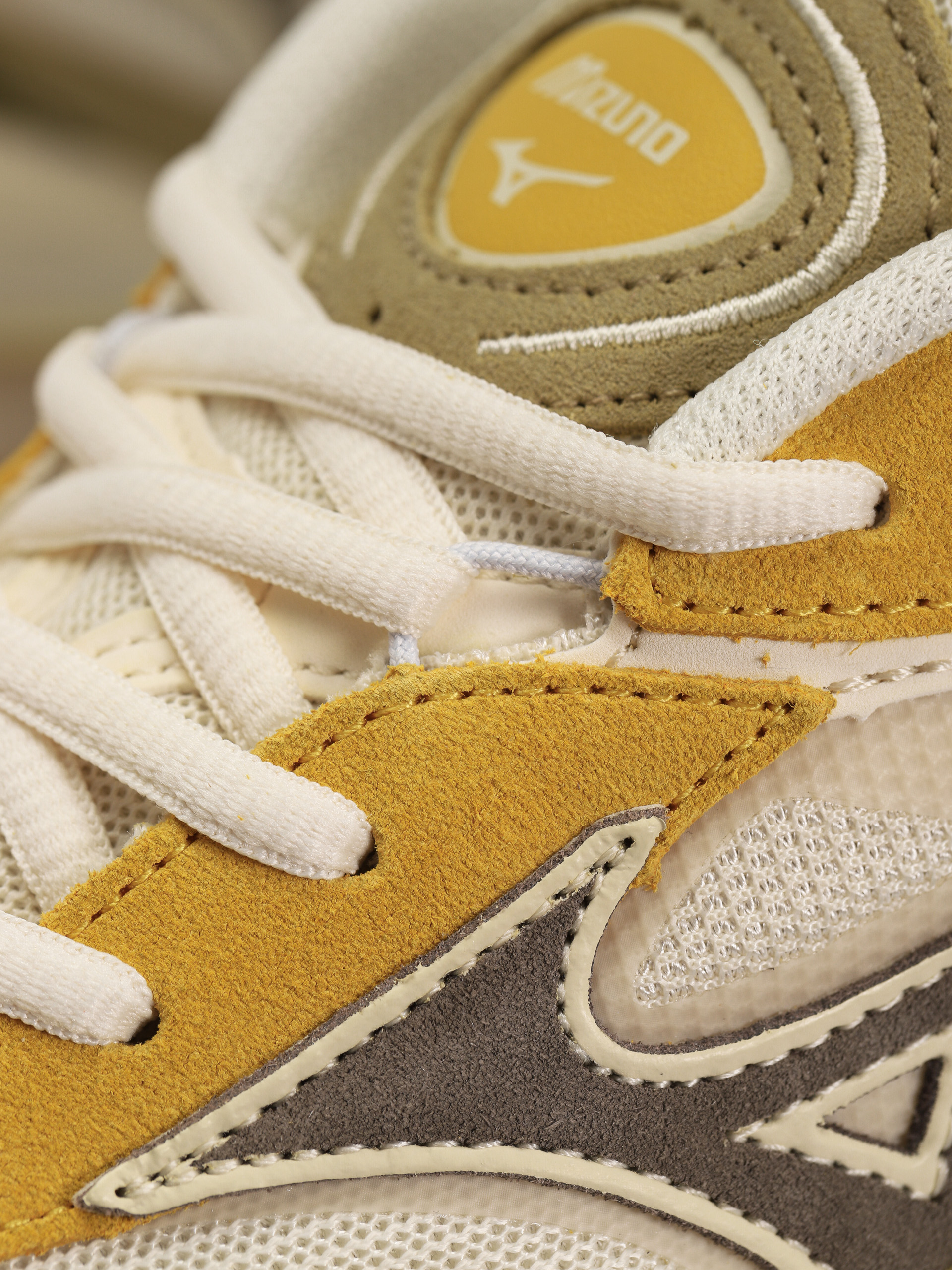 Boty Mizuno Wave Rider Beta (cedar/major brown/cloud cream)