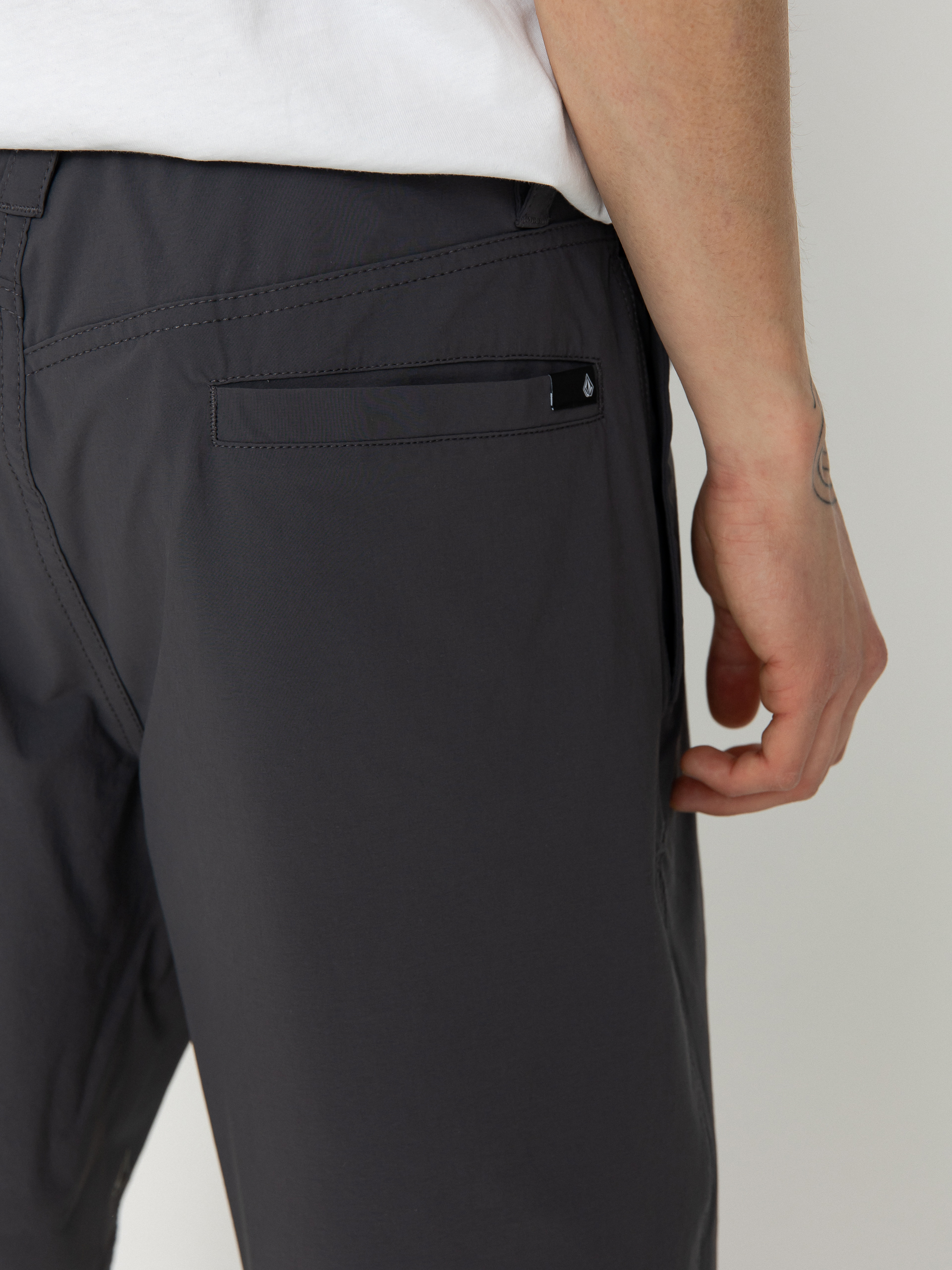 Kraťasy Volcom Voltripper Hybrid 20 (asphalt black)