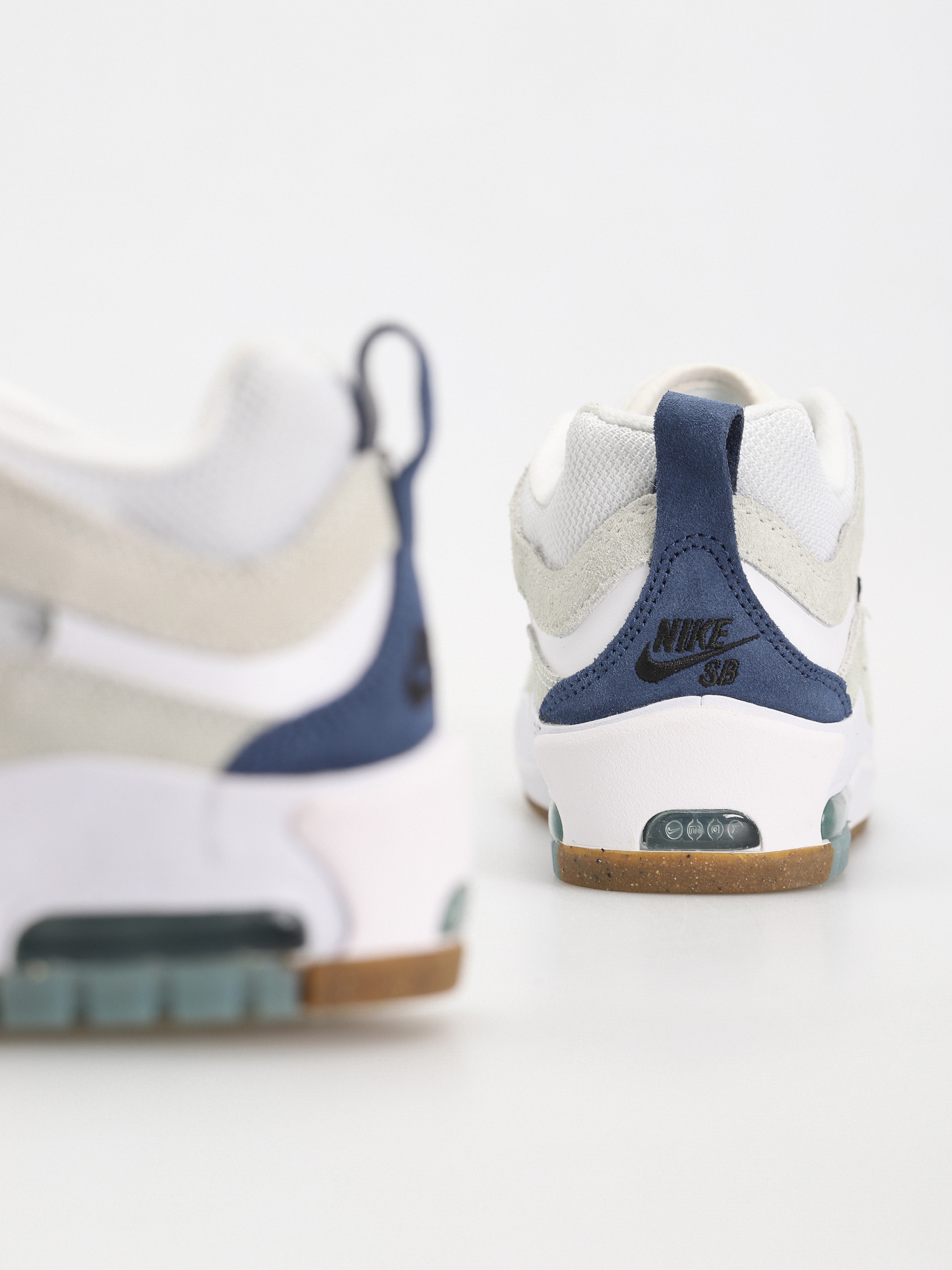 Boty Nike SB Ishod 2 (white/navy summit white black)